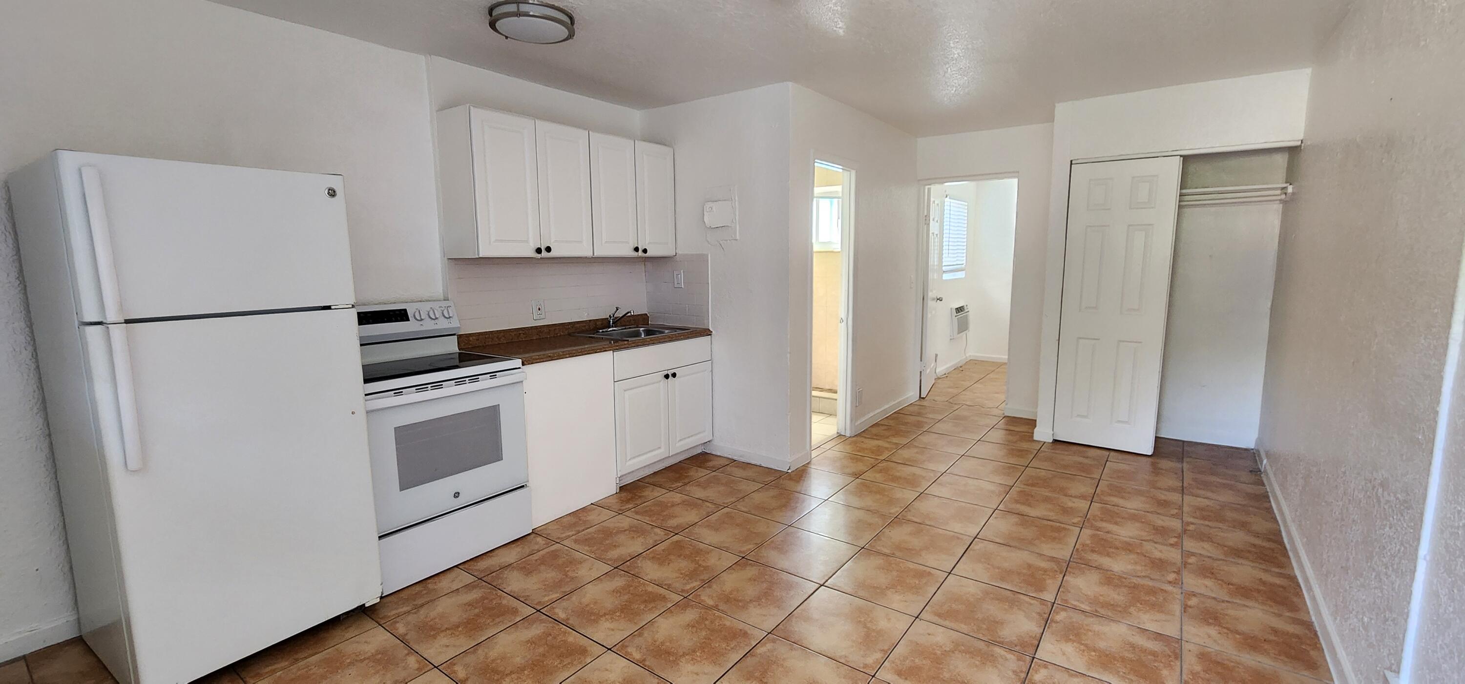 PINEWOOD HEIGHTS - Residential Lease
