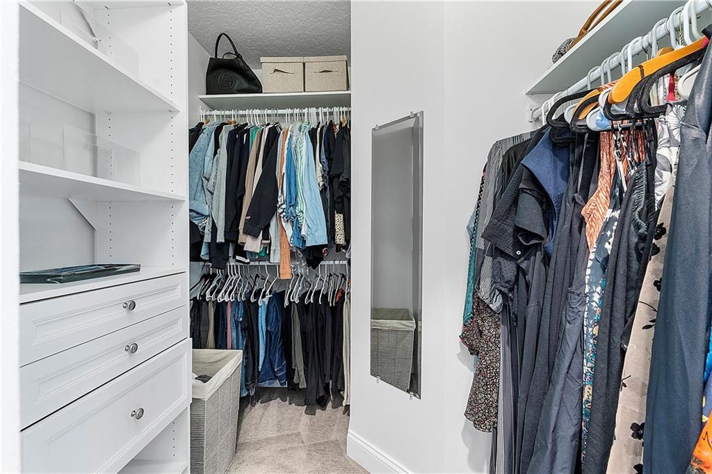 Kensington 146-39 B - Residential