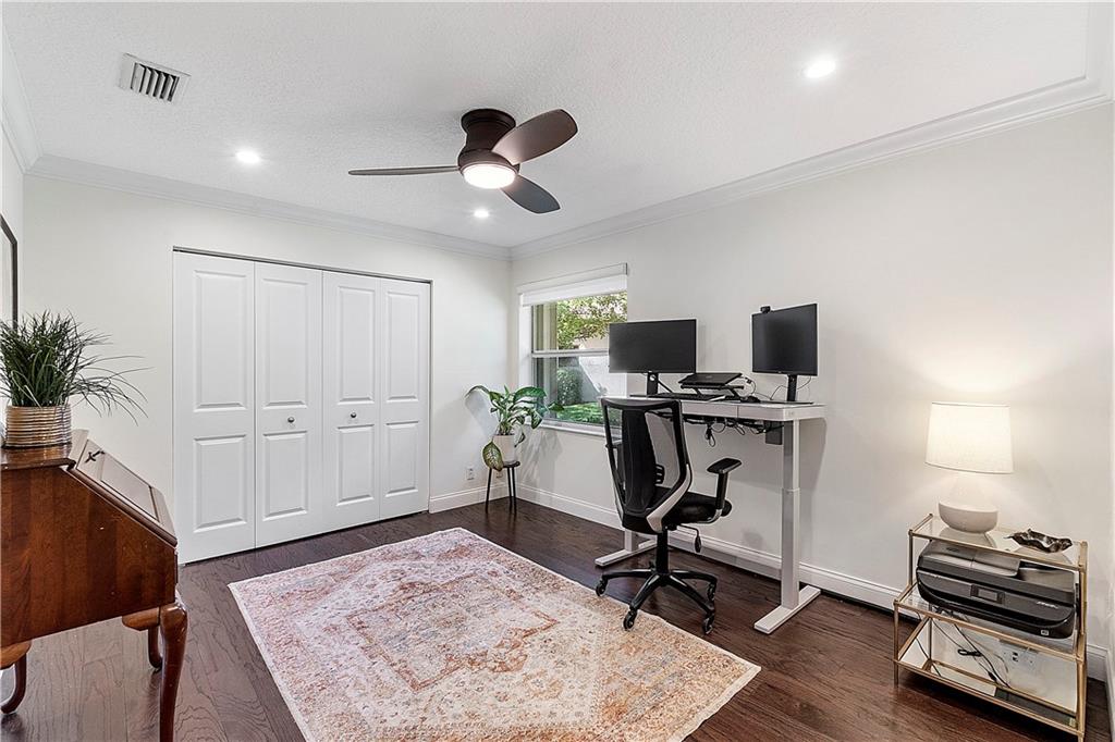 Kensington 146-39 B - Residential