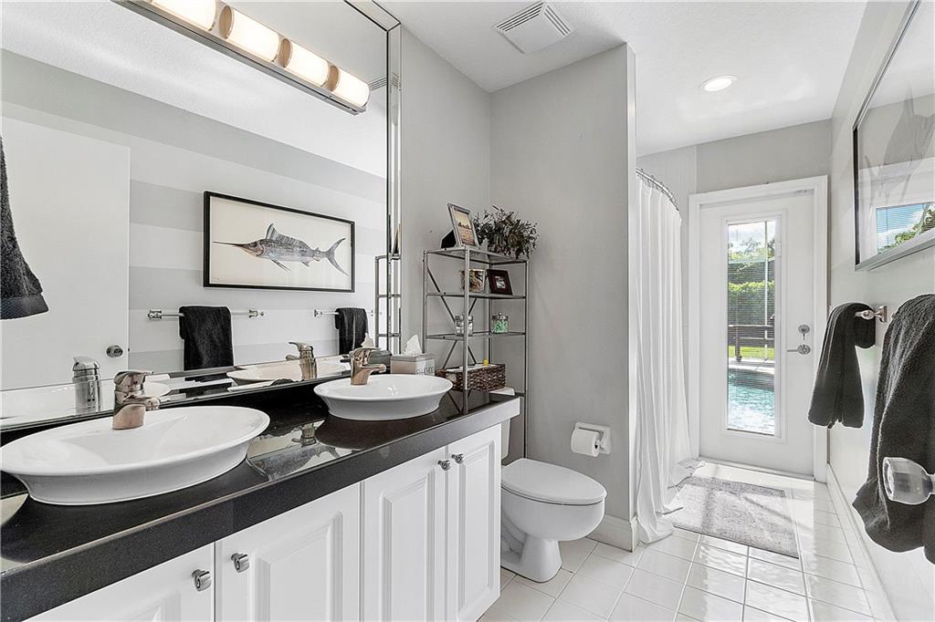Kensington 146-39 B - Residential