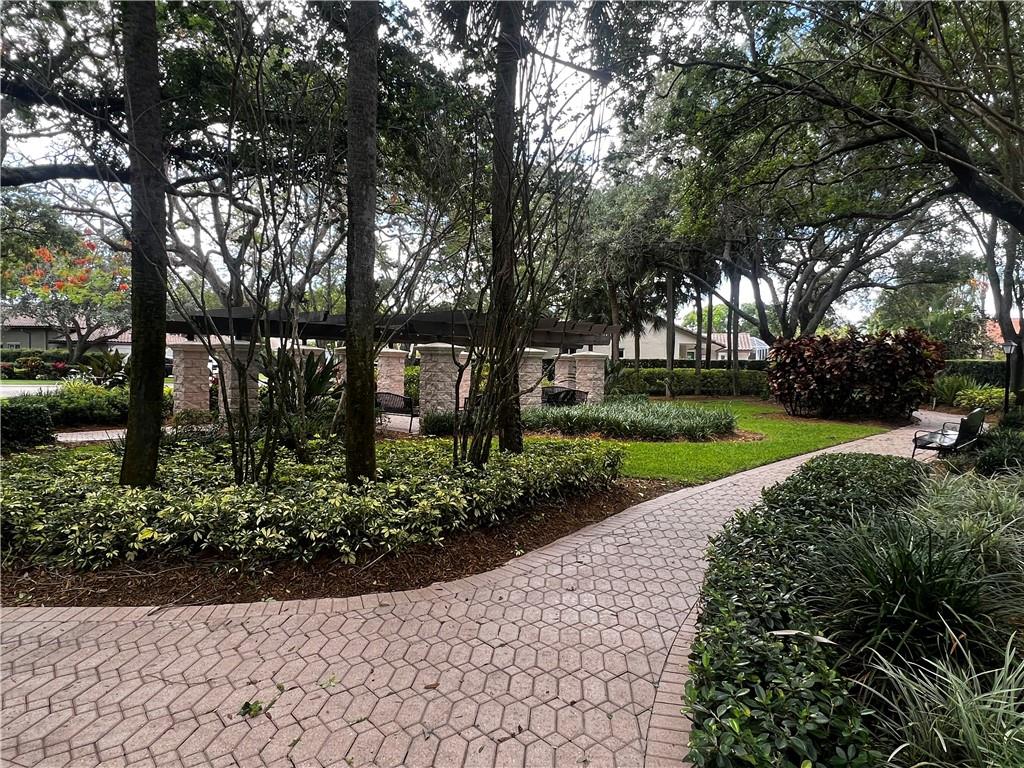 Kensington 146-39 B - Residential