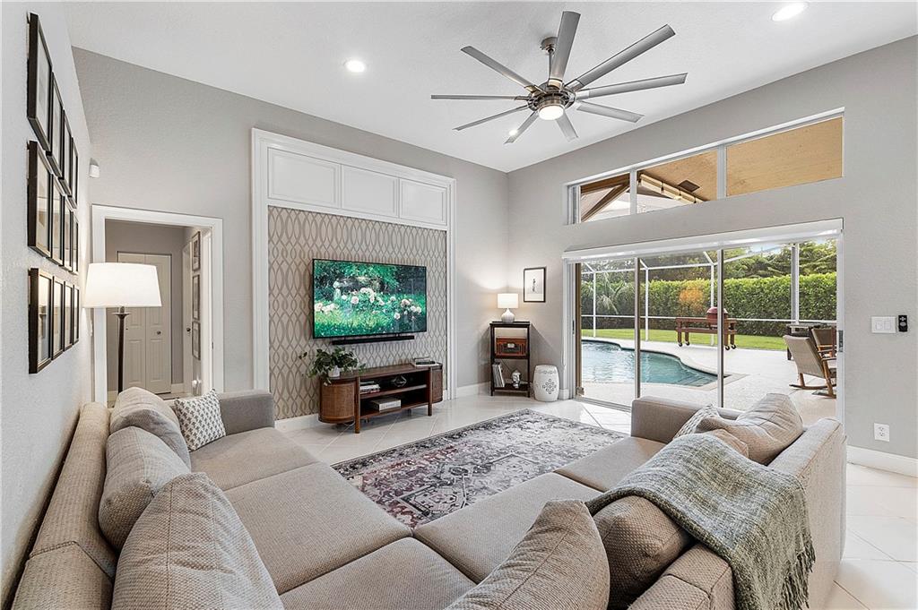 Kensington 146-39 B - Residential