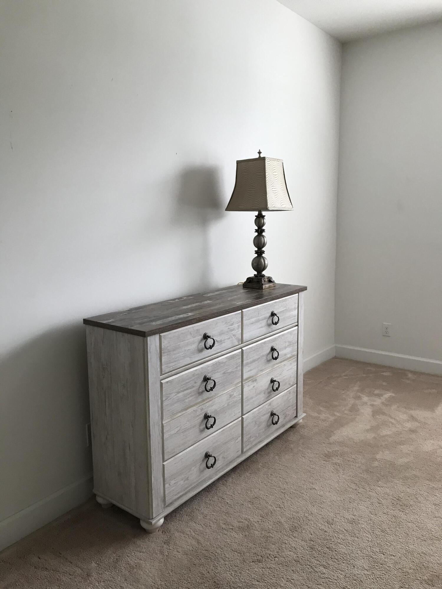 POINTE 100 CONDO - Residential