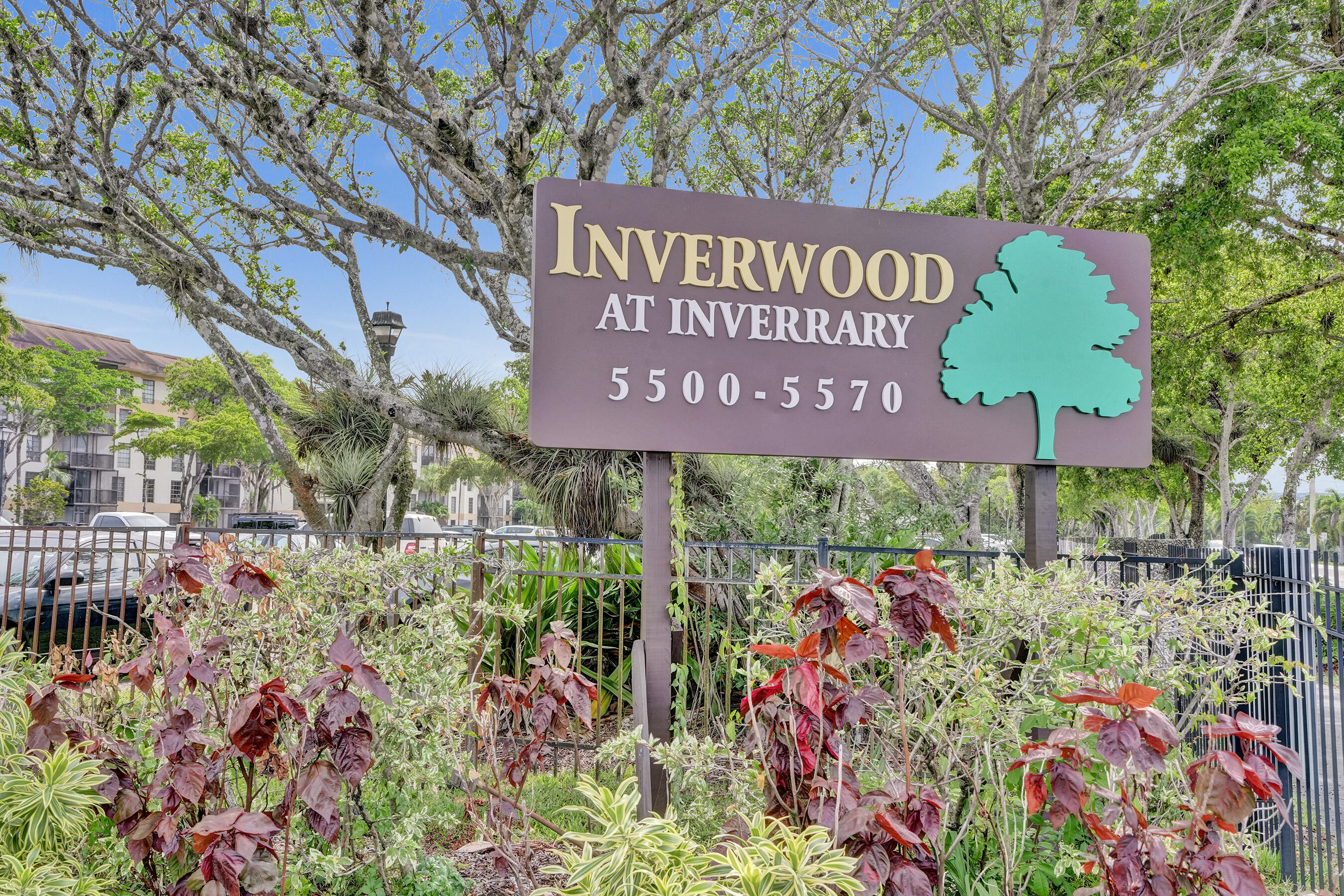 INVERWOOD CONDO - Residential