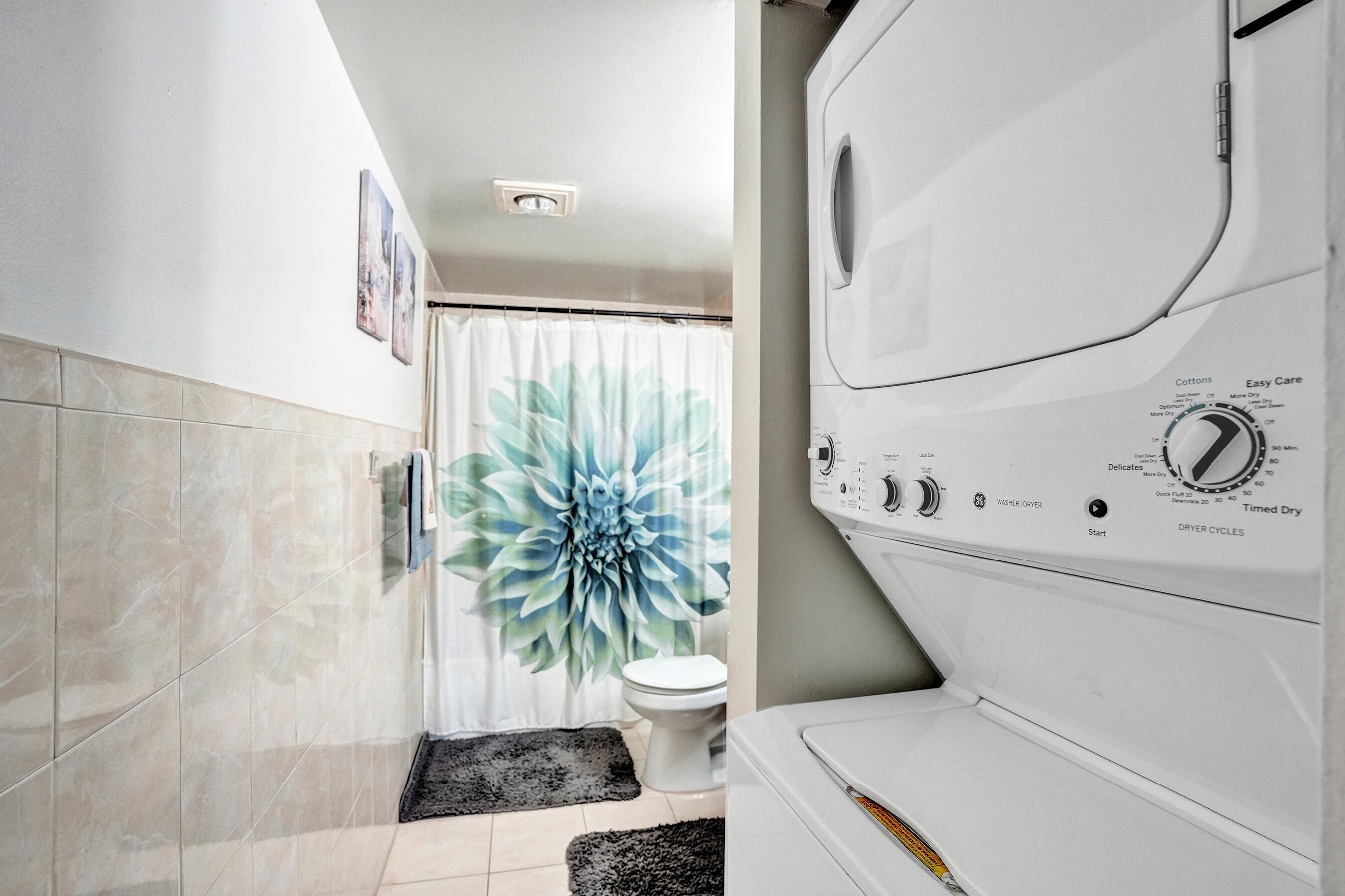 INVERWOOD CONDO - Residential