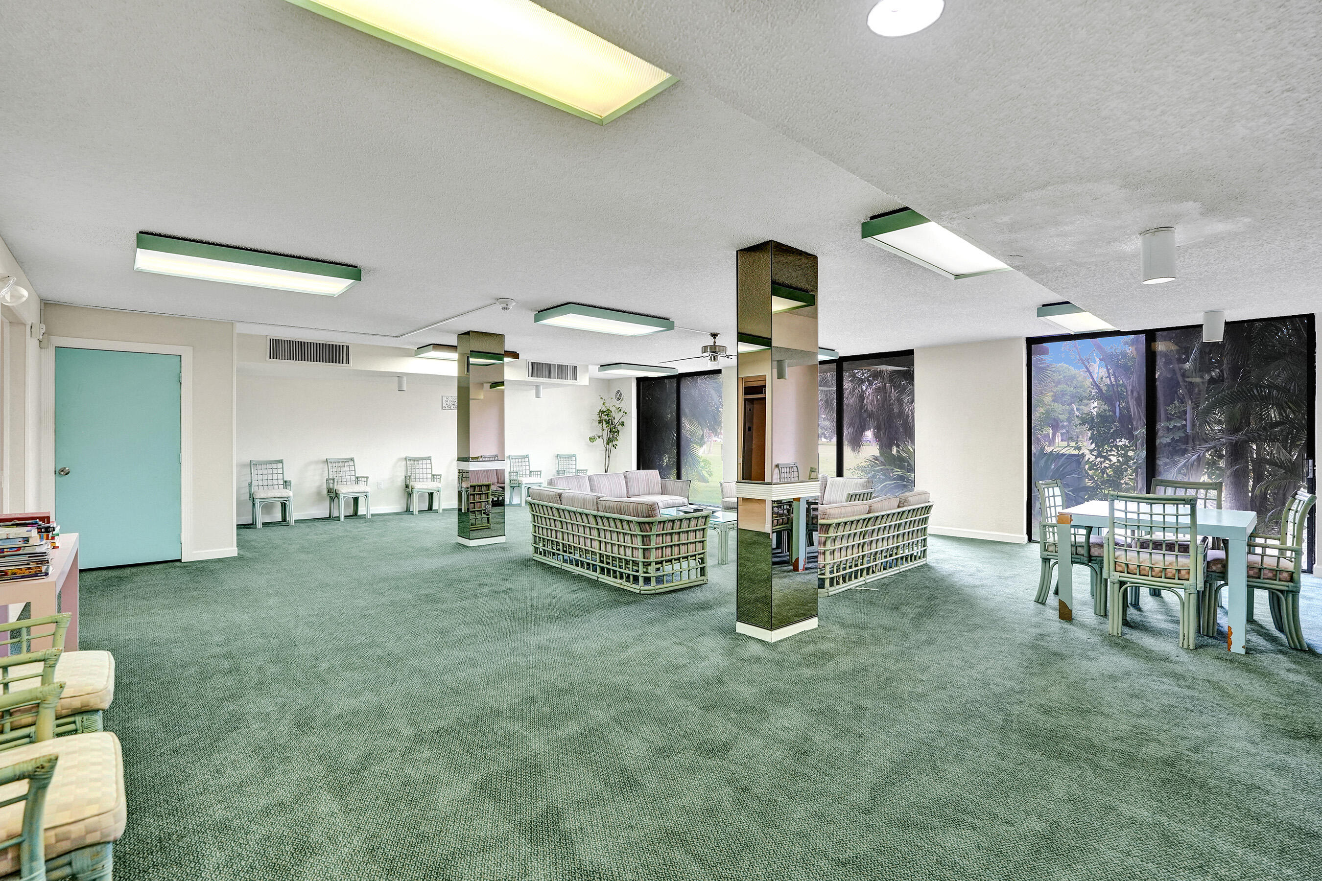 INVERWOOD CONDO - Residential