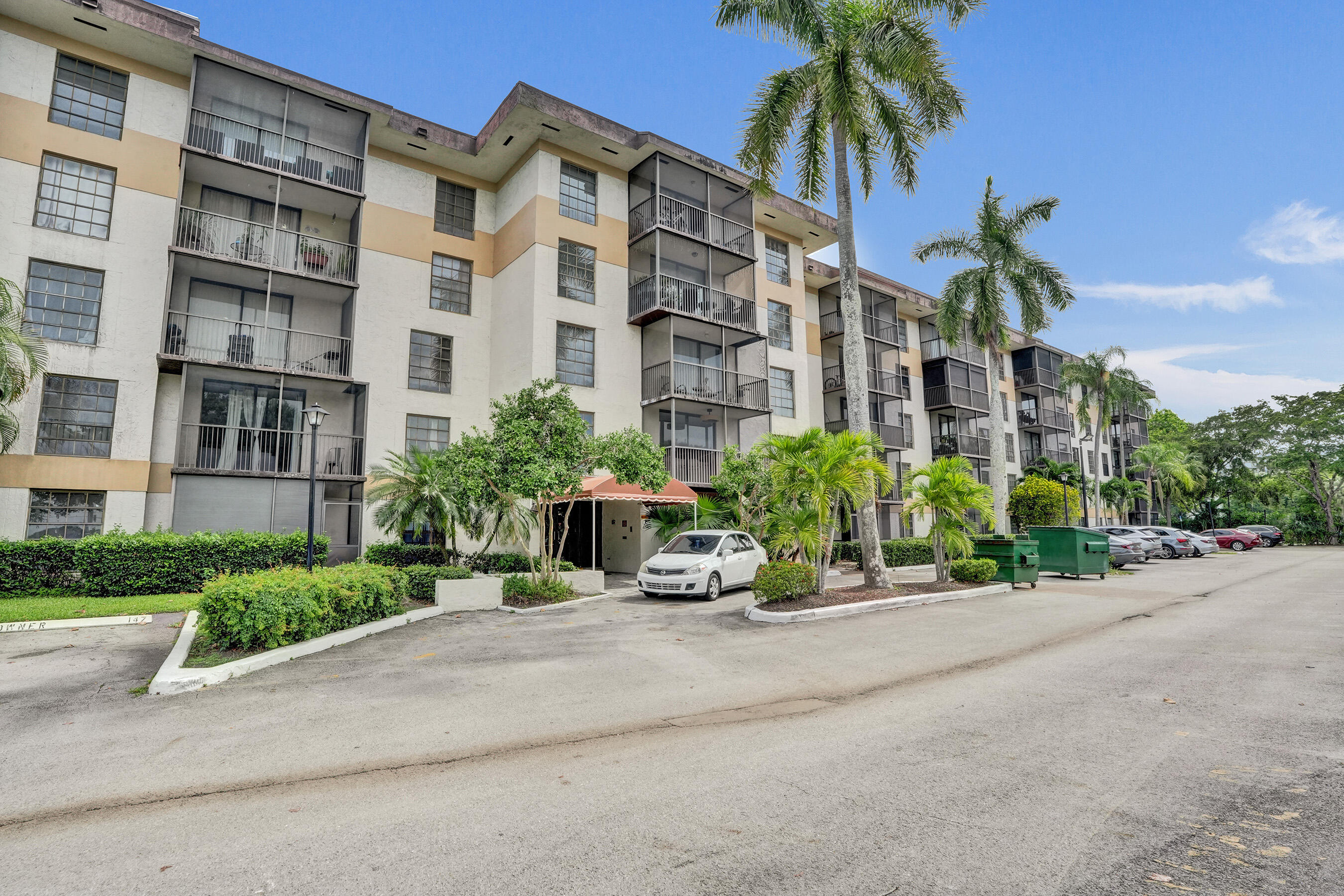 INVERWOOD CONDO - Residential