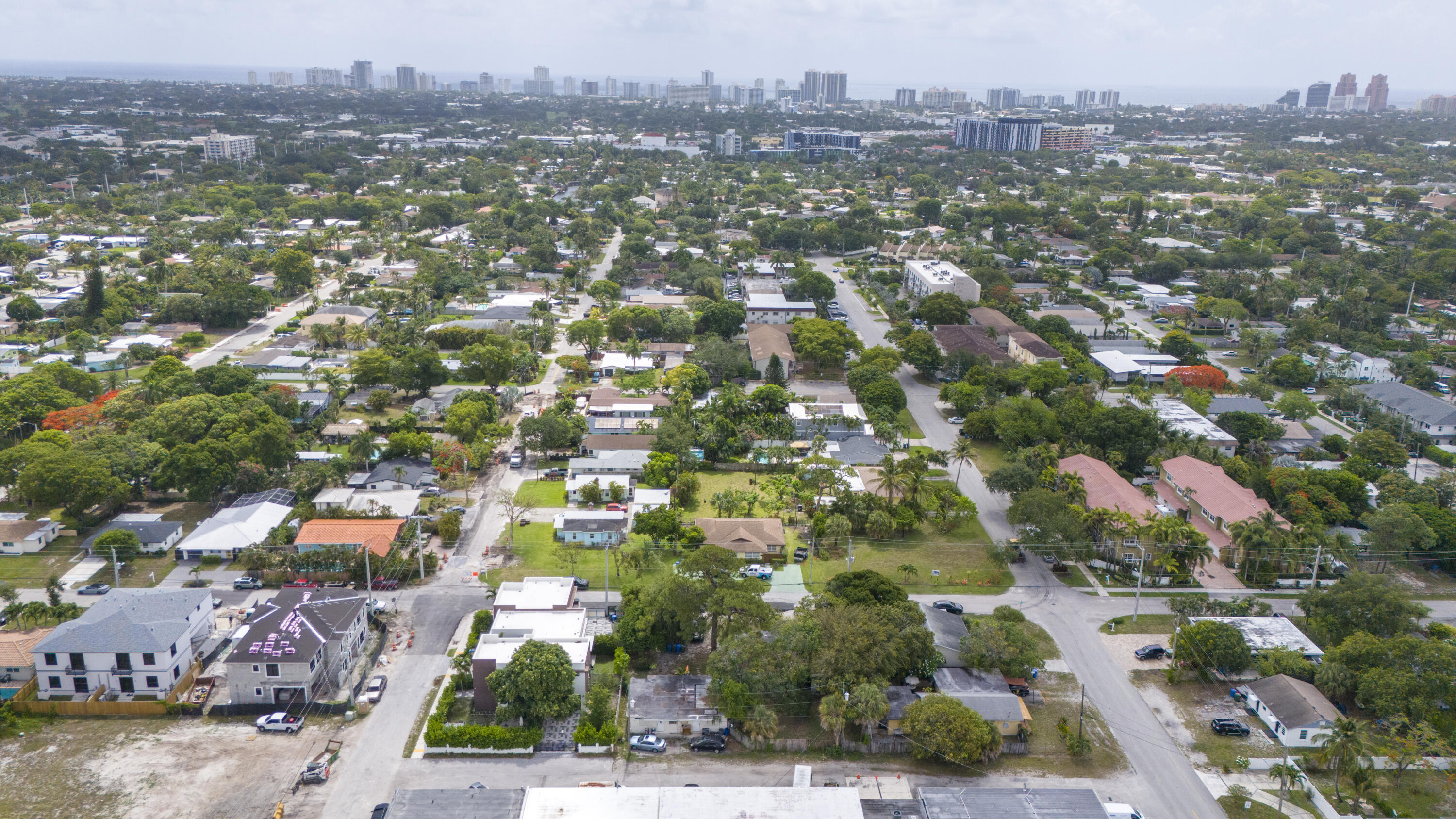 OAKLAND PARK - Residential Income