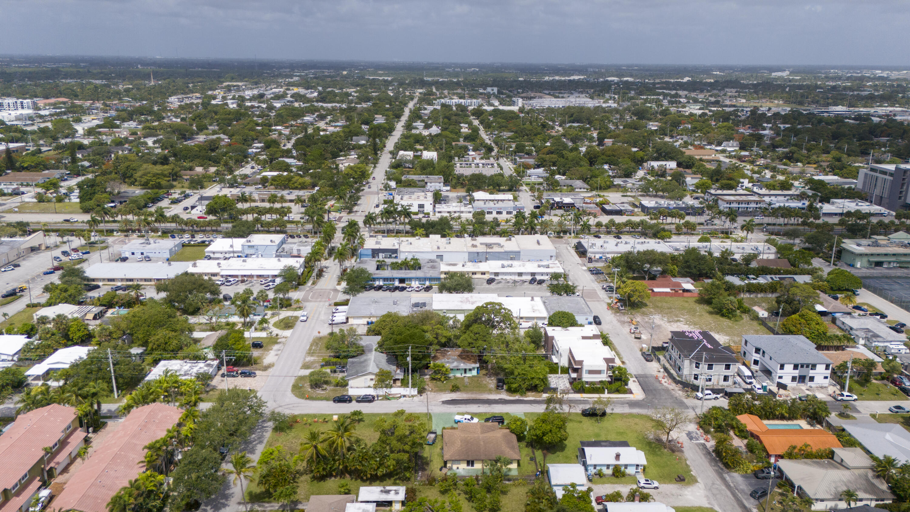 OAKLAND PARK - Residential Income