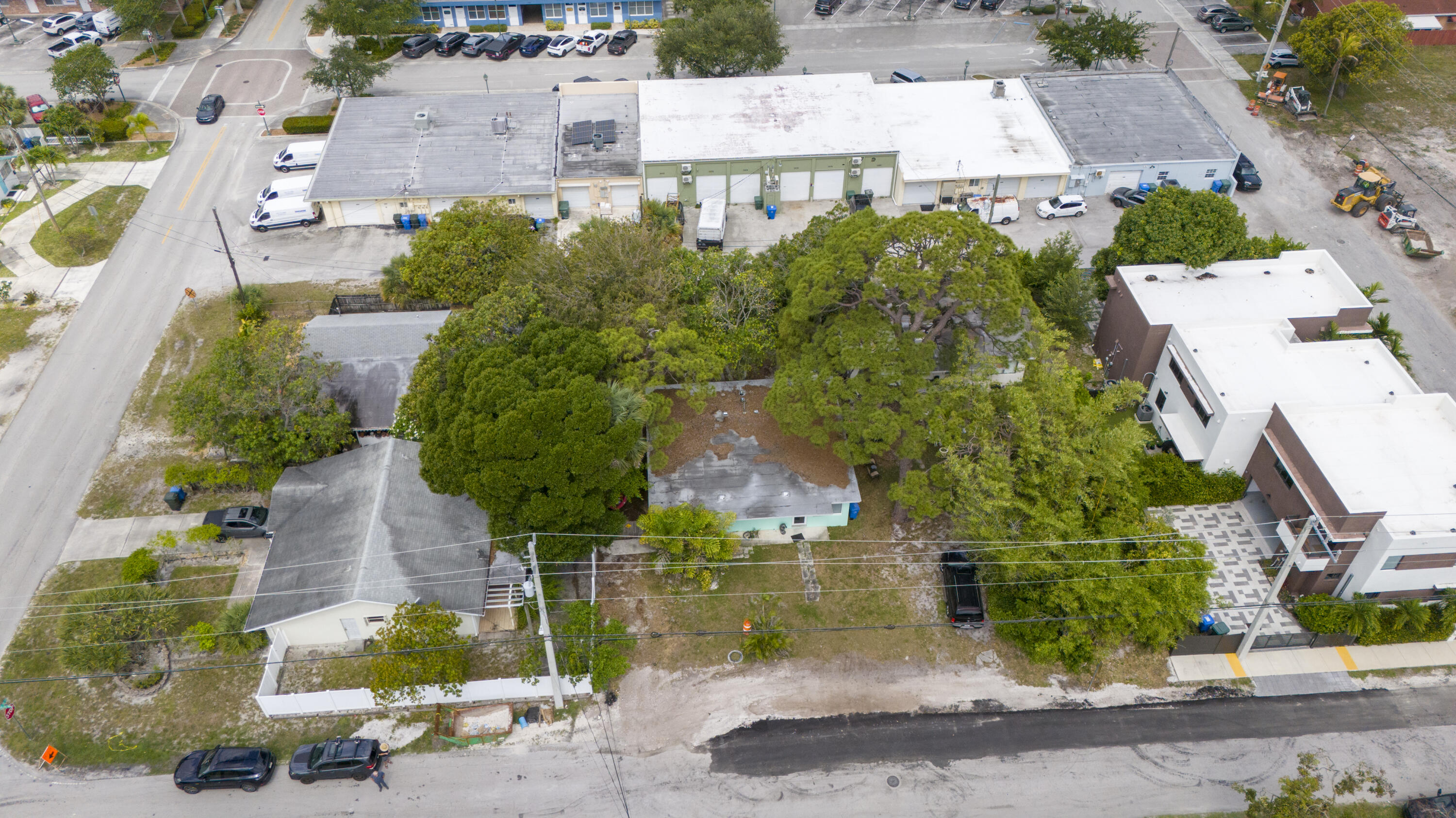 OAKLAND PARK - Residential Income