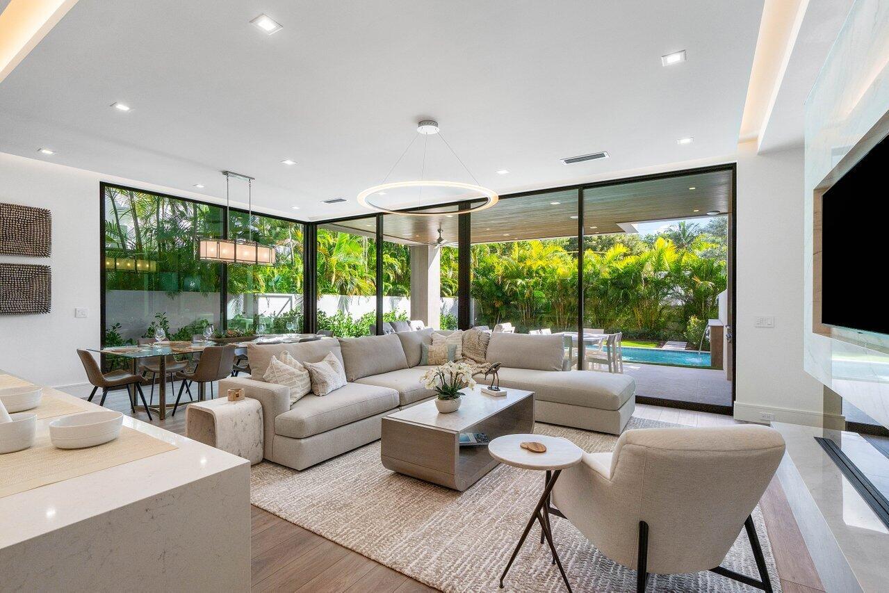BOCA RATON RIVIERA UNIT B IN - Residential