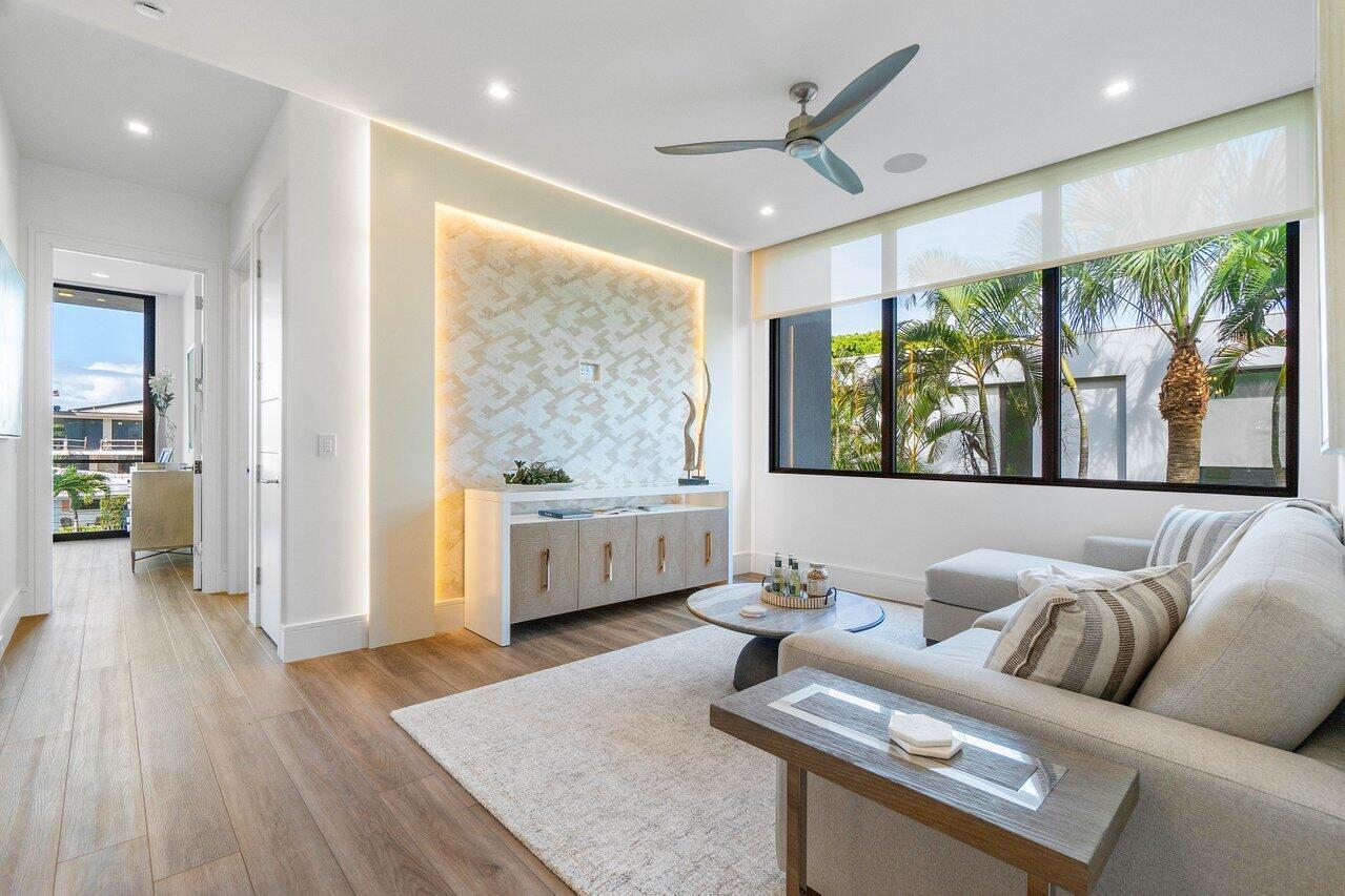 BOCA RATON RIVIERA UNIT B IN - Residential