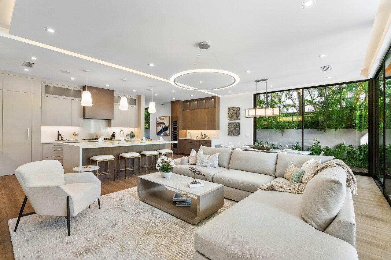 BOCA RATON RIVIERA UNIT B IN - Residential