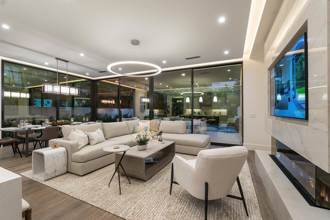 BOCA RATON RIVIERA UNIT B IN - Residential