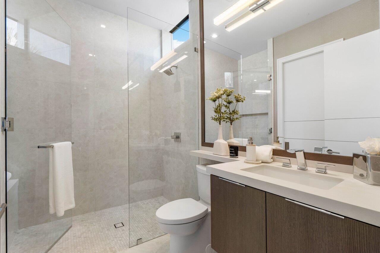 BOCA RATON RIVIERA UNIT B IN - Residential