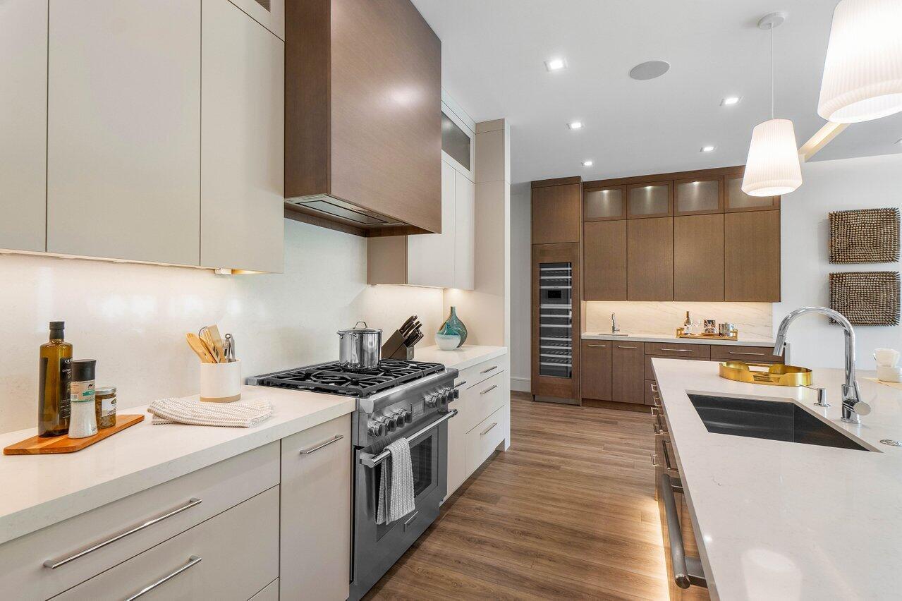 BOCA RATON RIVIERA UNIT B IN - Residential
