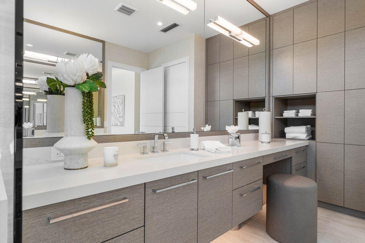 BOCA RATON RIVIERA UNIT B IN - Residential