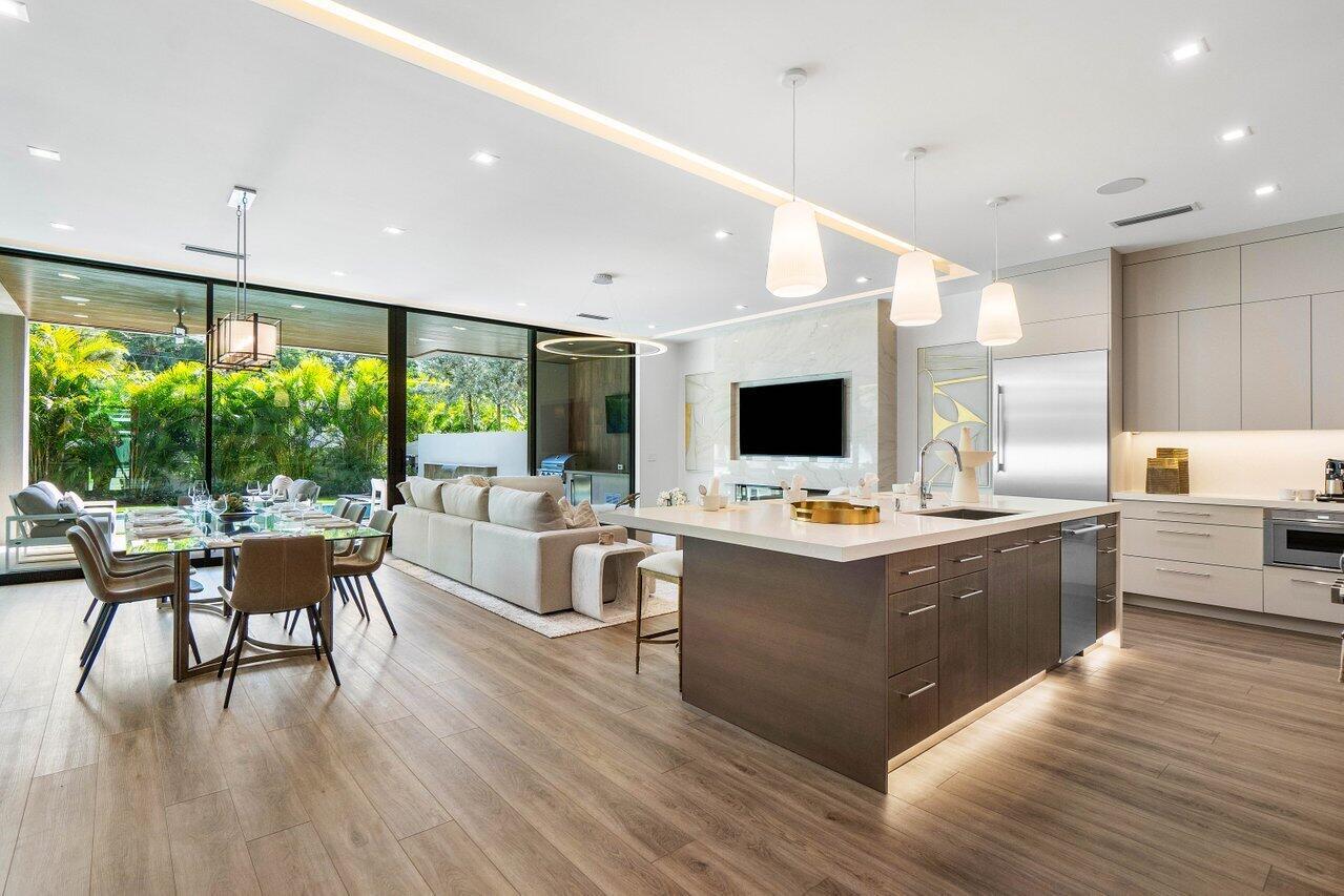 BOCA RATON RIVIERA UNIT B IN - Residential