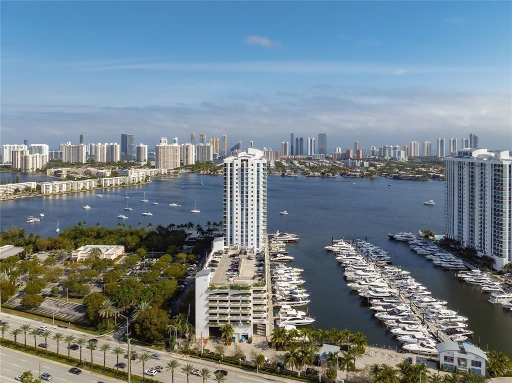 MARINA PALMS RESIDENCES N - Residential