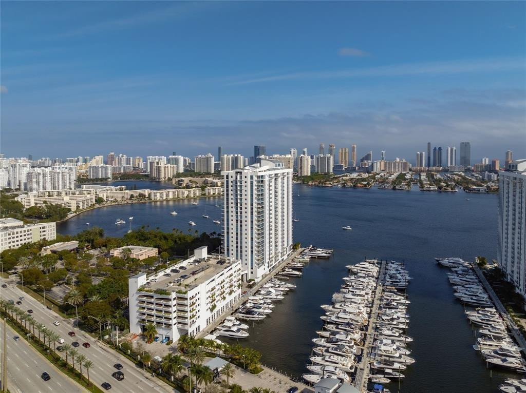 MARINA PALMS RESIDENCES N - Residential