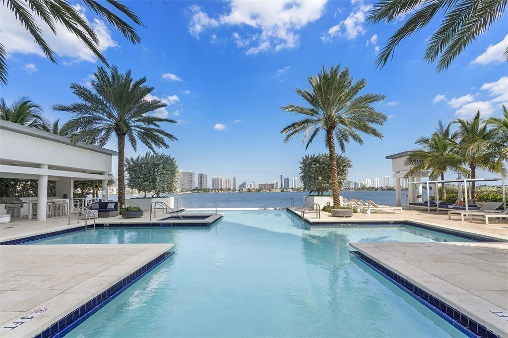 MARINA PALMS RESIDENCES N - Residential