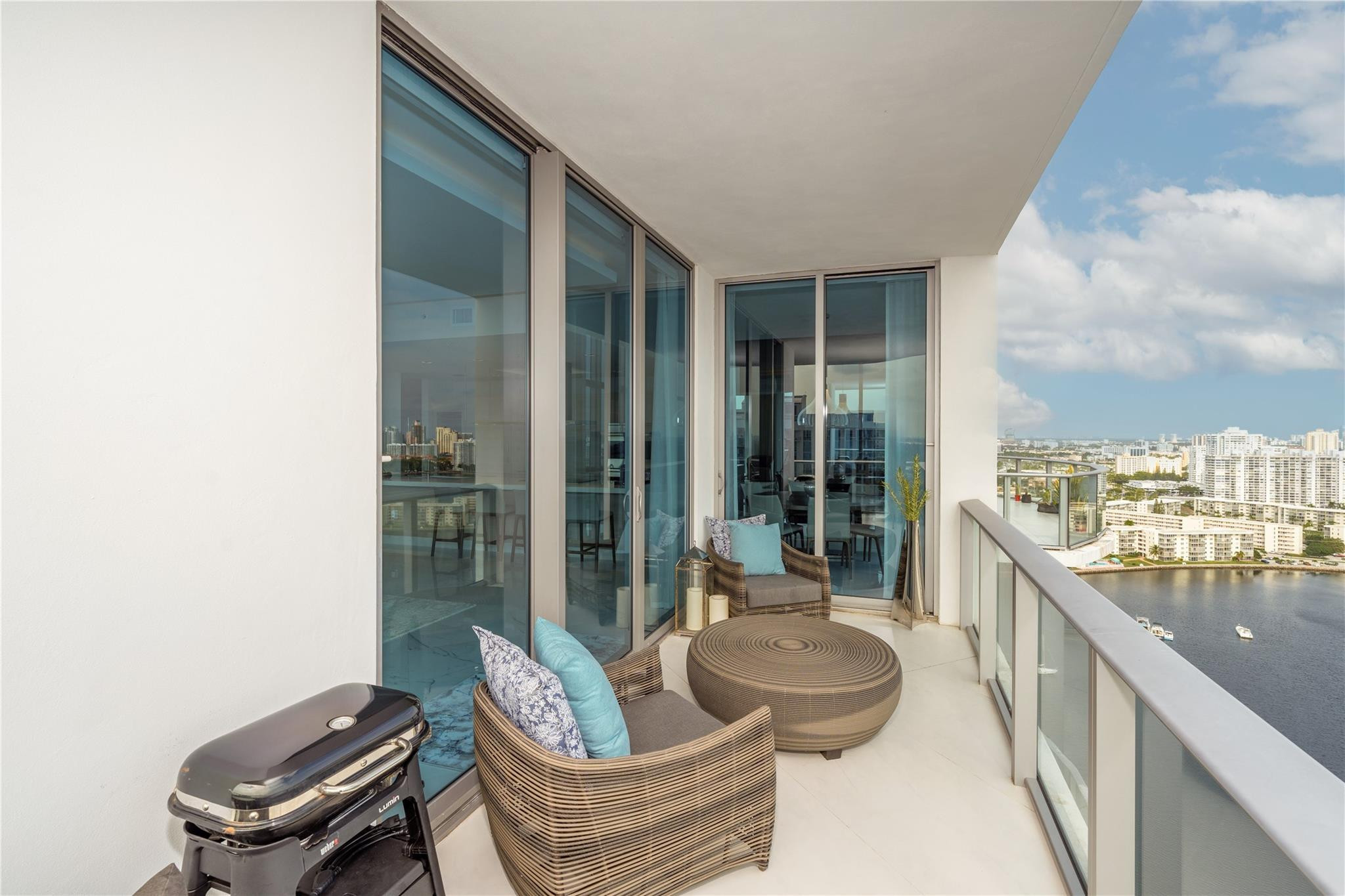 MARINA PALMS RESIDENCES N - Residential