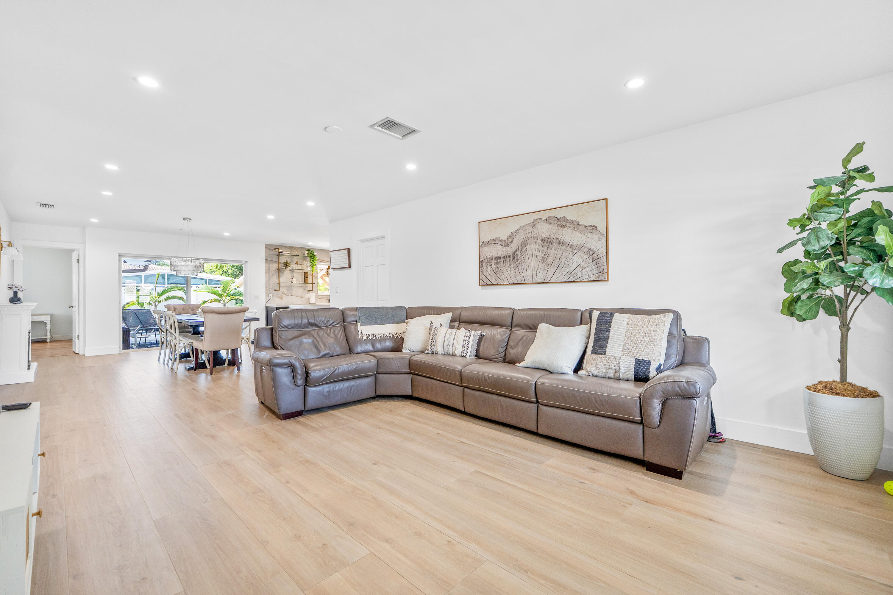 PALM-AIRE VILLAGE 2ND SEC - Residential