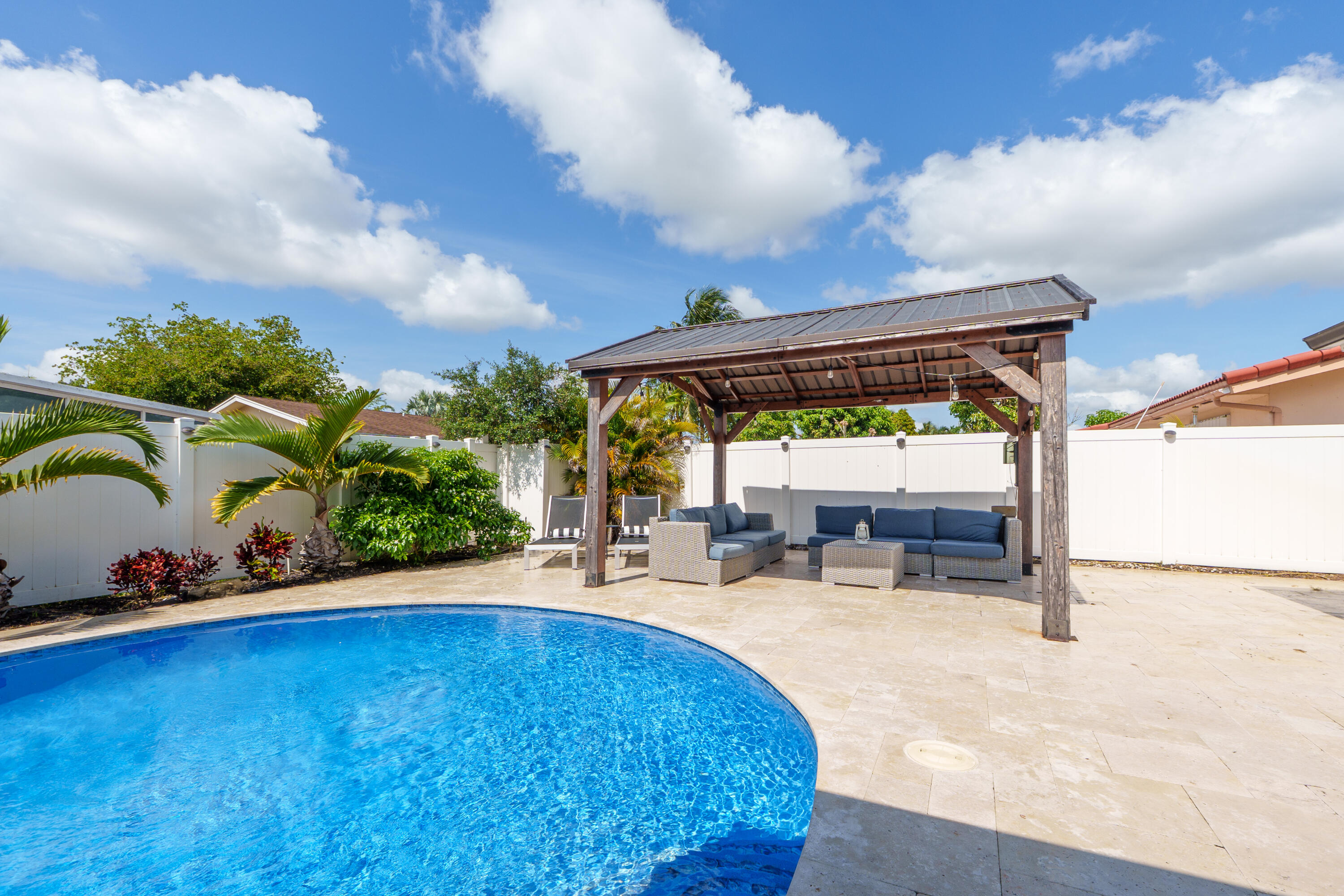 PALM-AIRE VILLAGE 2ND SEC - Residential