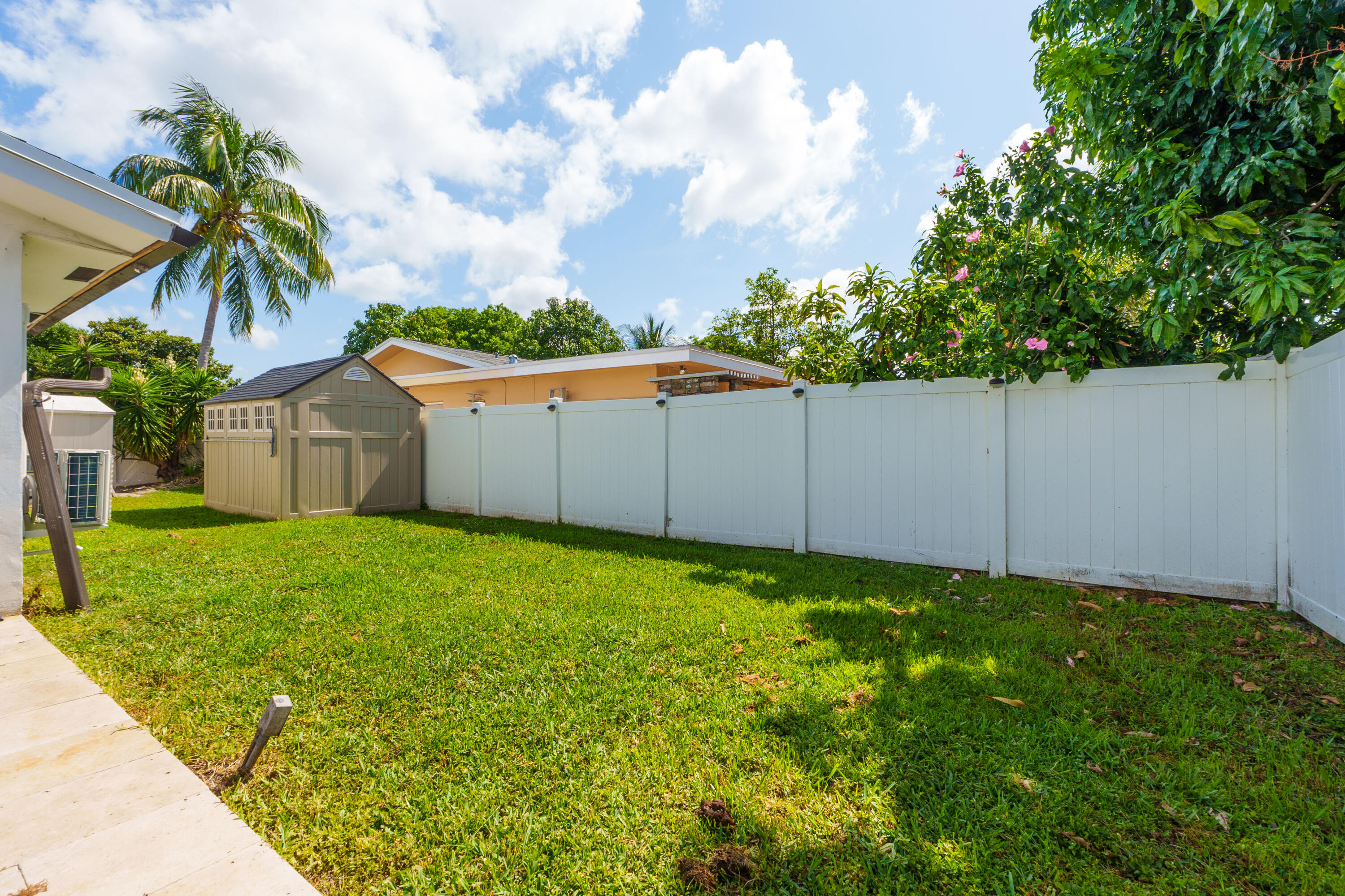 PALM-AIRE VILLAGE 2ND SEC - Residential