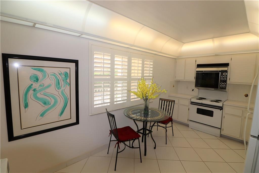 PALM AIRE COUNTRY CLUB - Residential