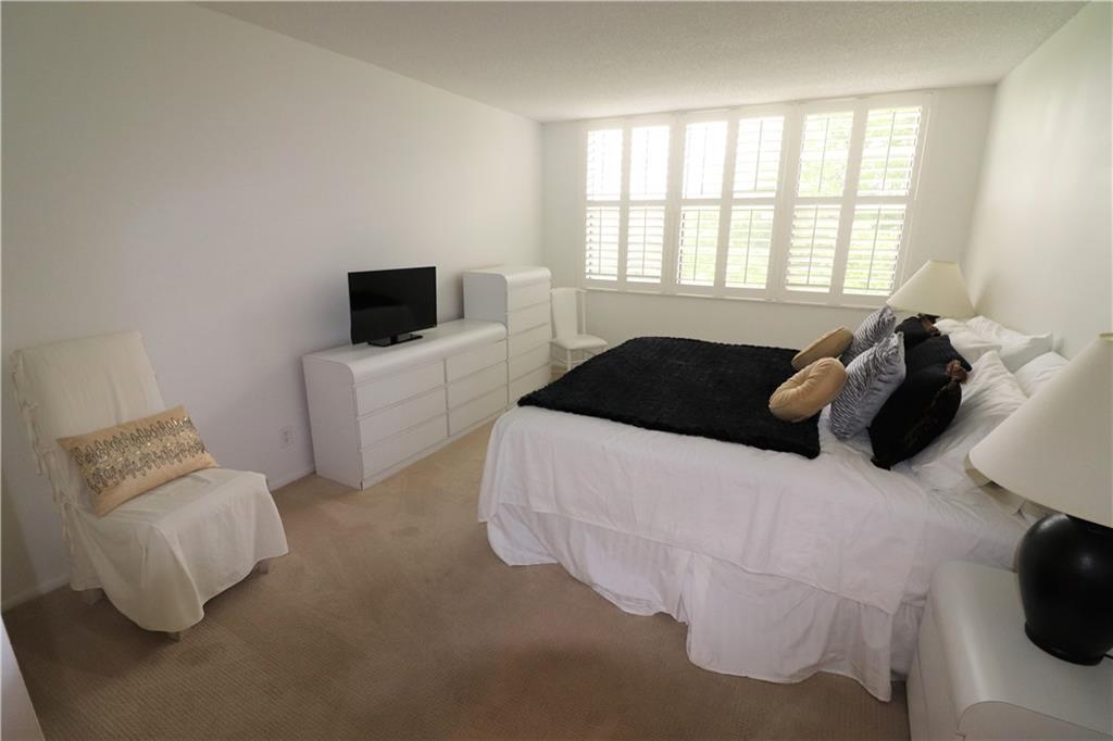 PALM AIRE COUNTRY CLUB - Residential