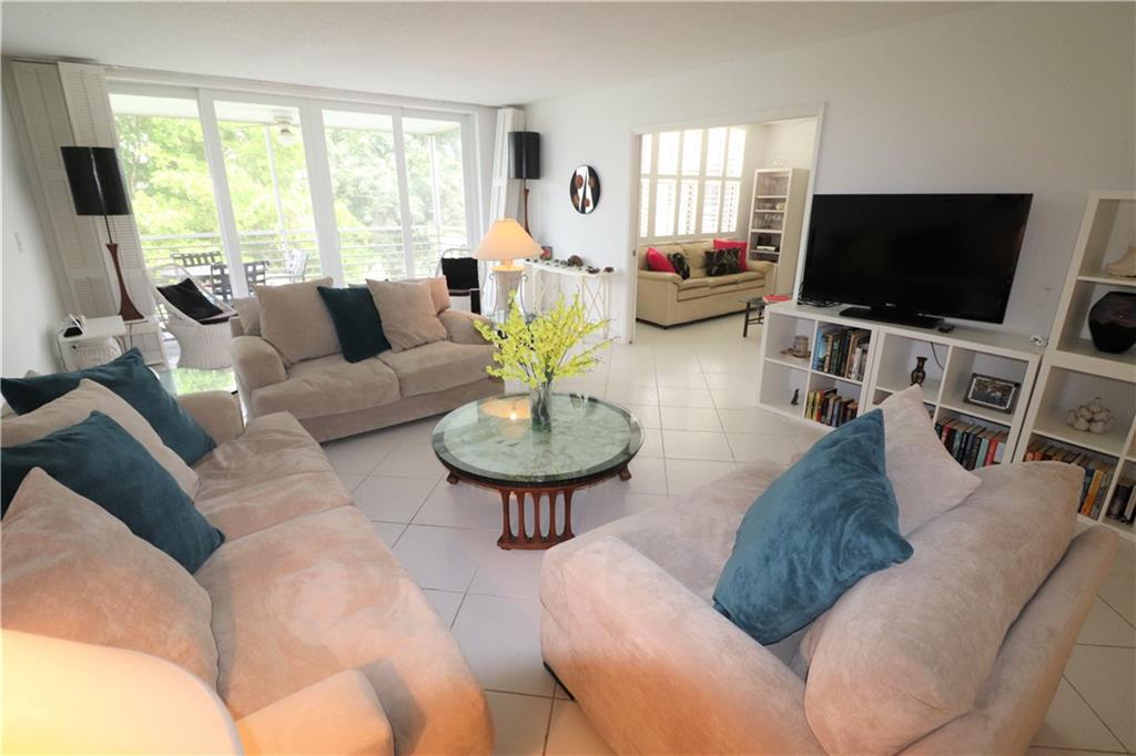 PALM AIRE COUNTRY CLUB - Residential