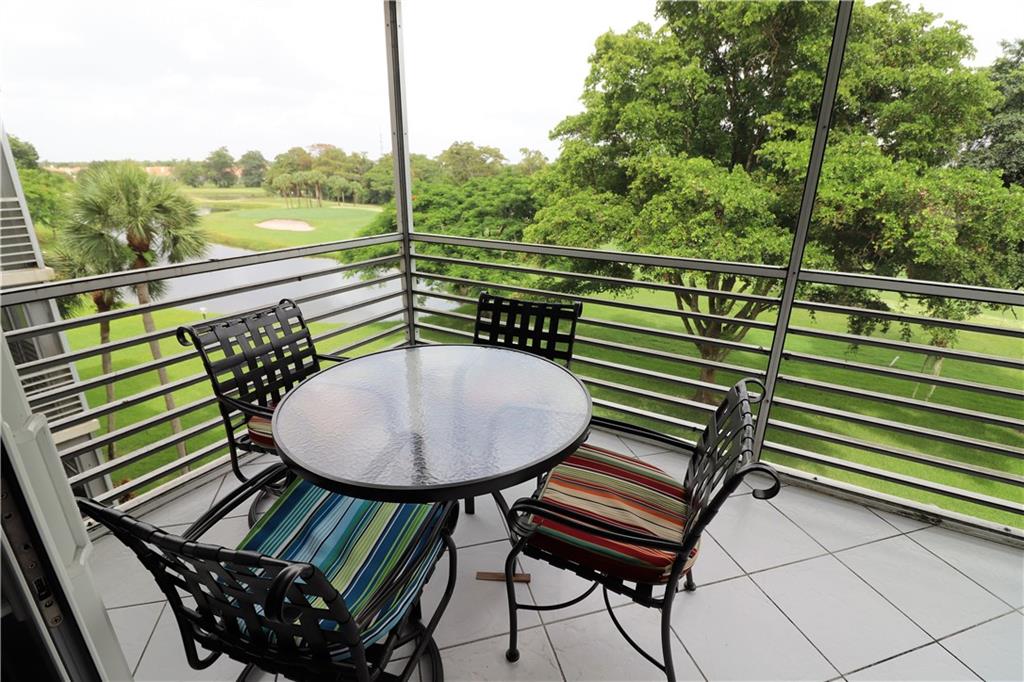 PALM AIRE COUNTRY CLUB - Residential