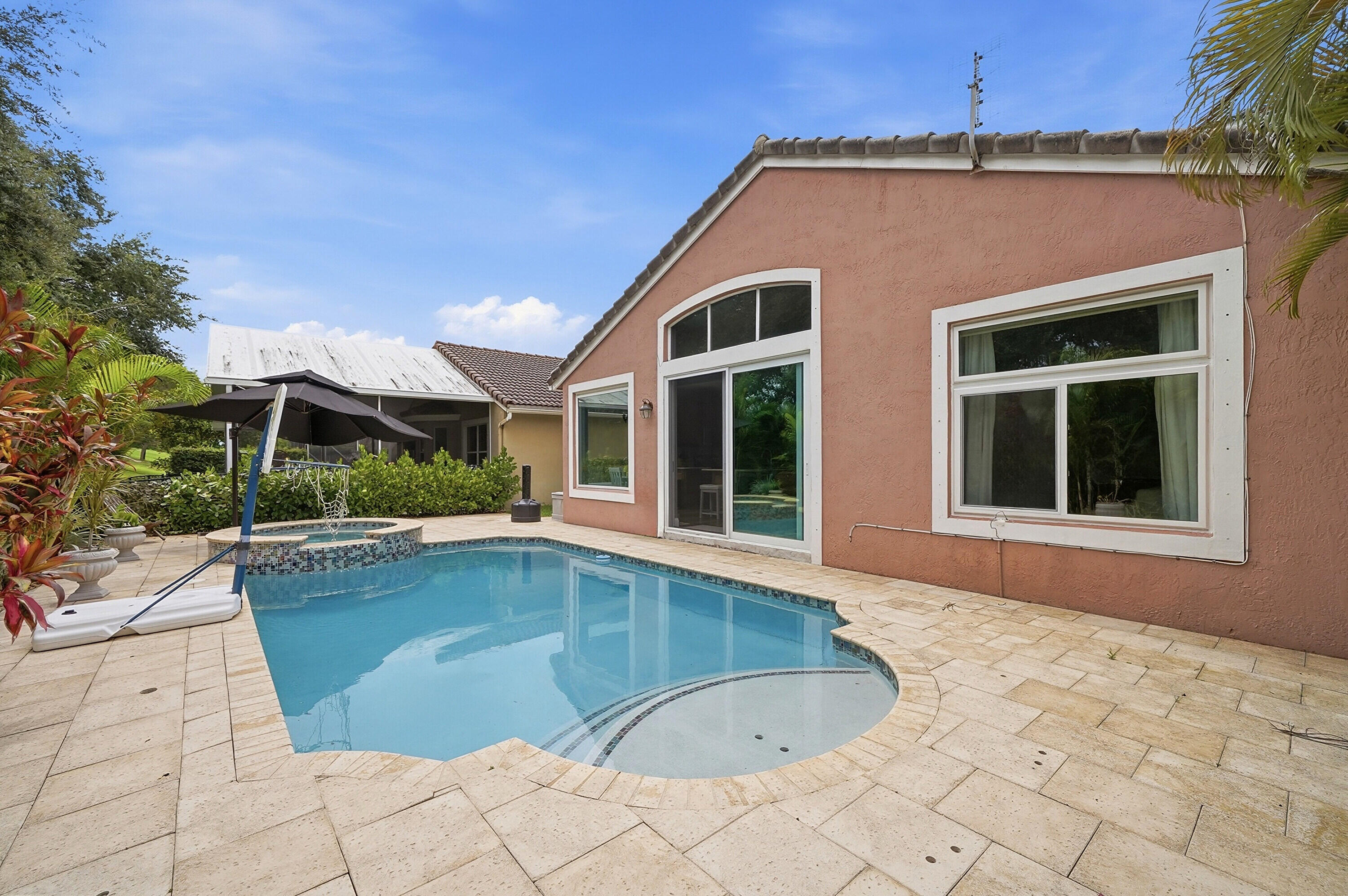 WYNDHAM LAKES - Residential