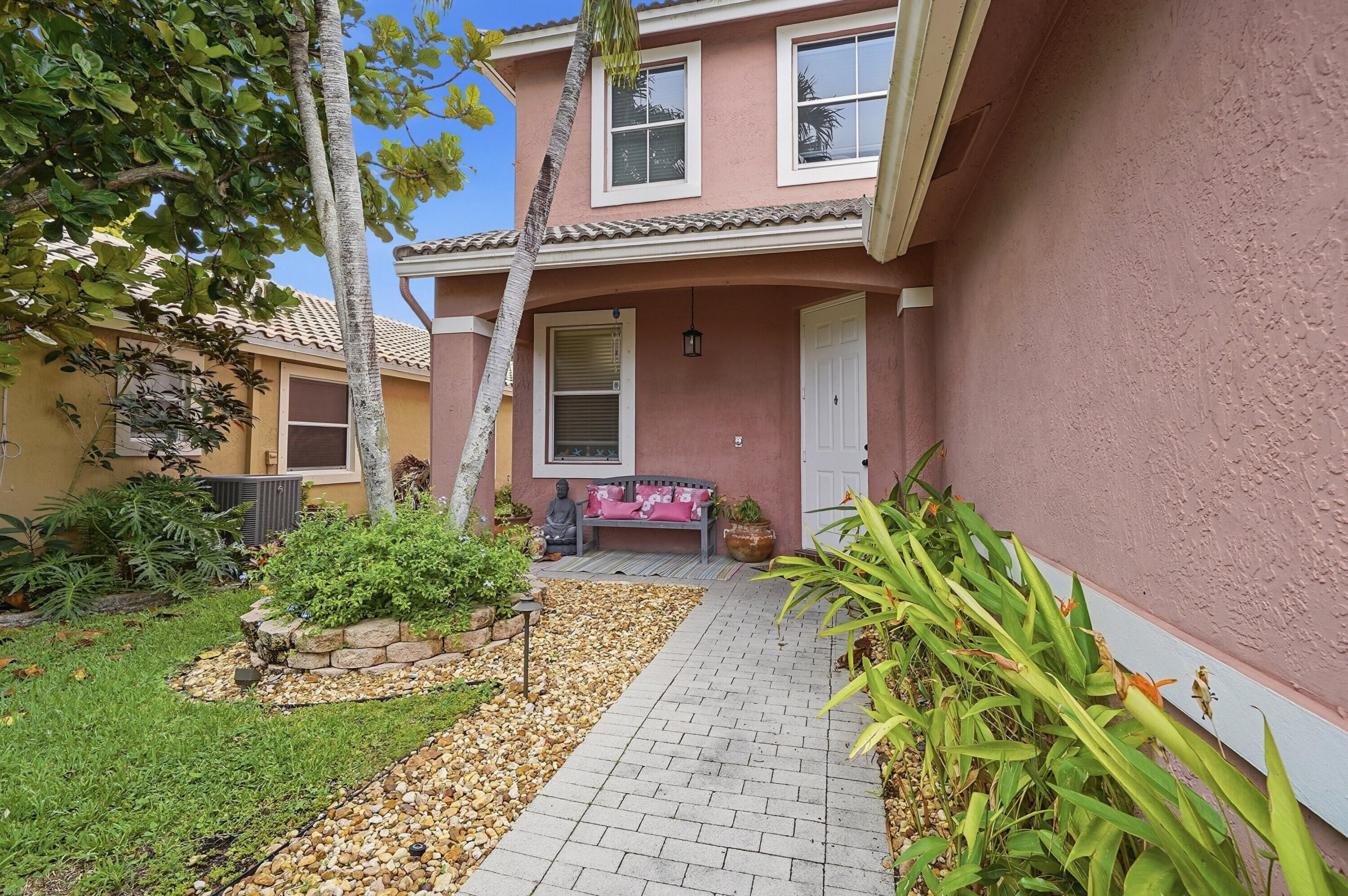 WYNDHAM LAKES - Residential
