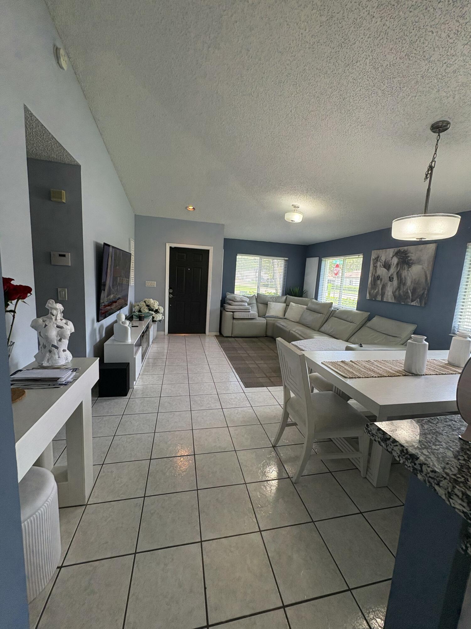CHAPEL TRAIL II - Residential Lease