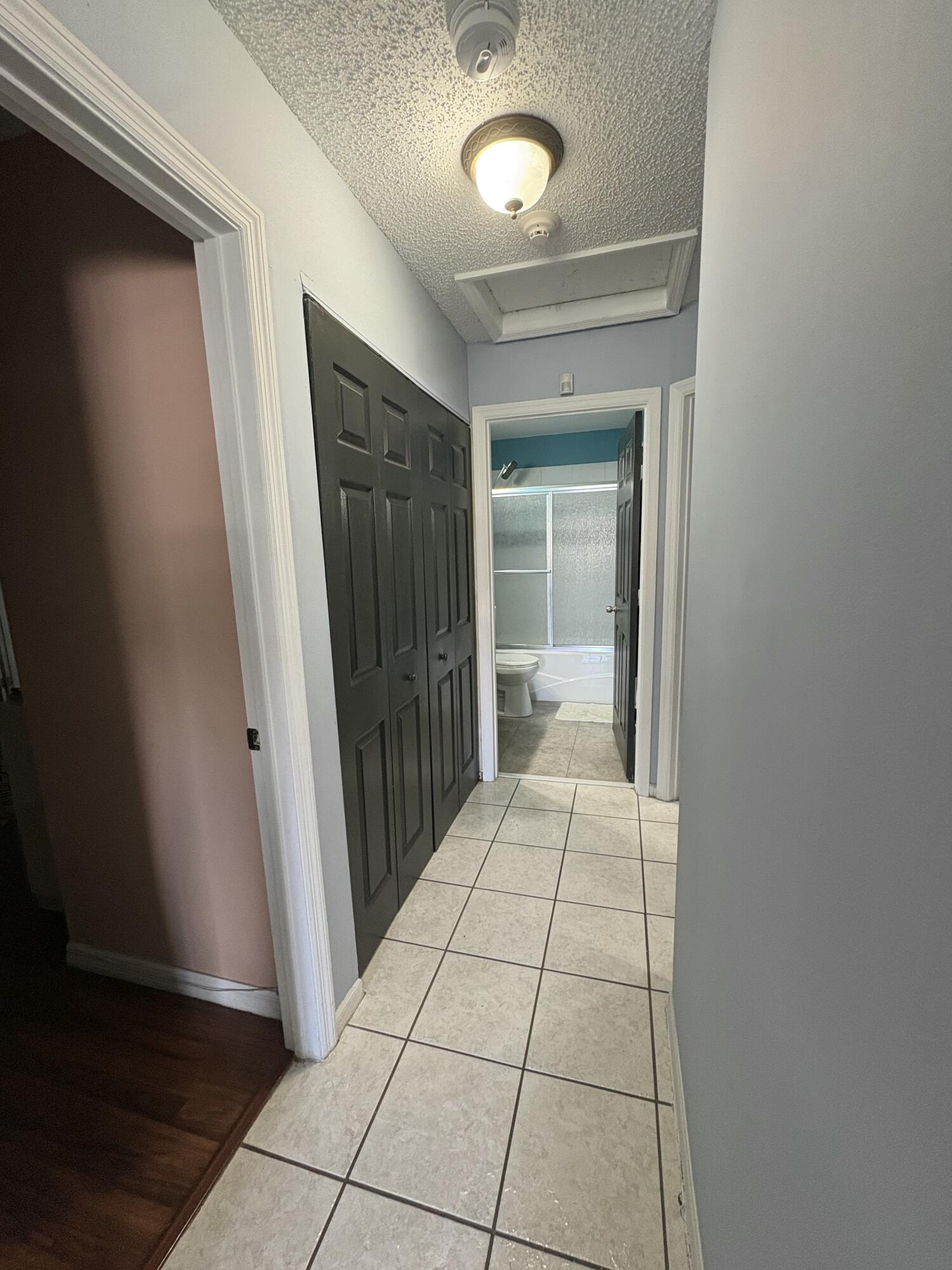 CHAPEL TRAIL II - Residential Lease