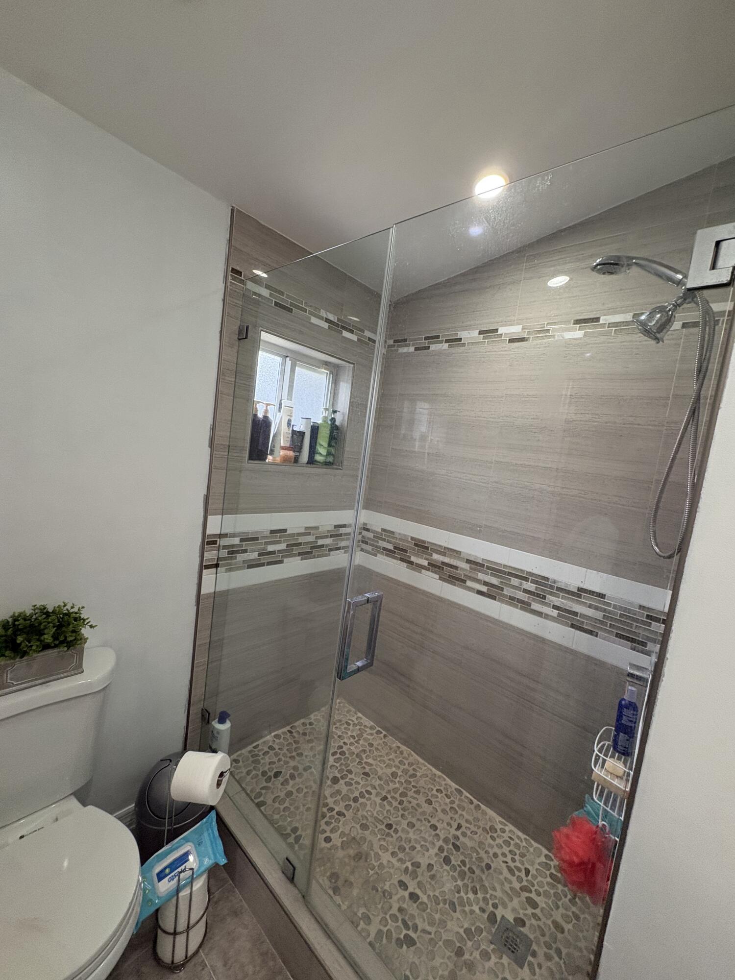 CHAPEL TRAIL II - Residential Lease