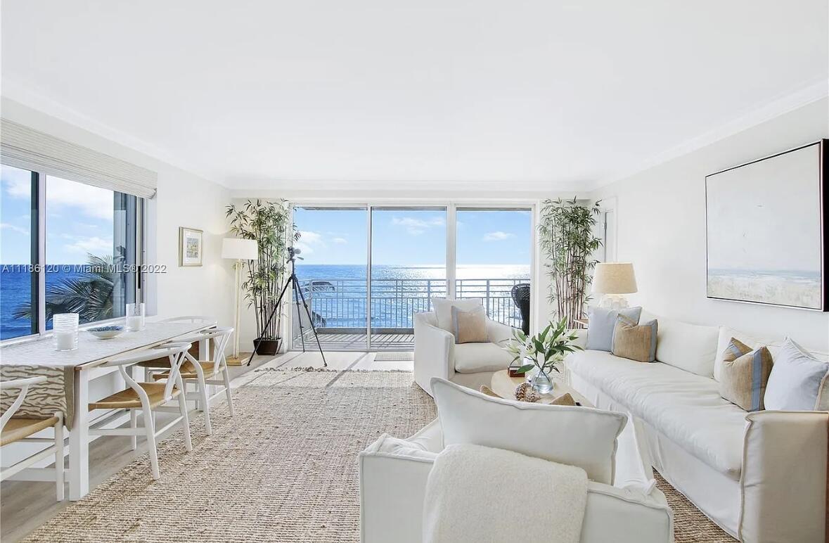 ISLAND HOUSE NORTHEAST CONDO APTS - Residential Lease