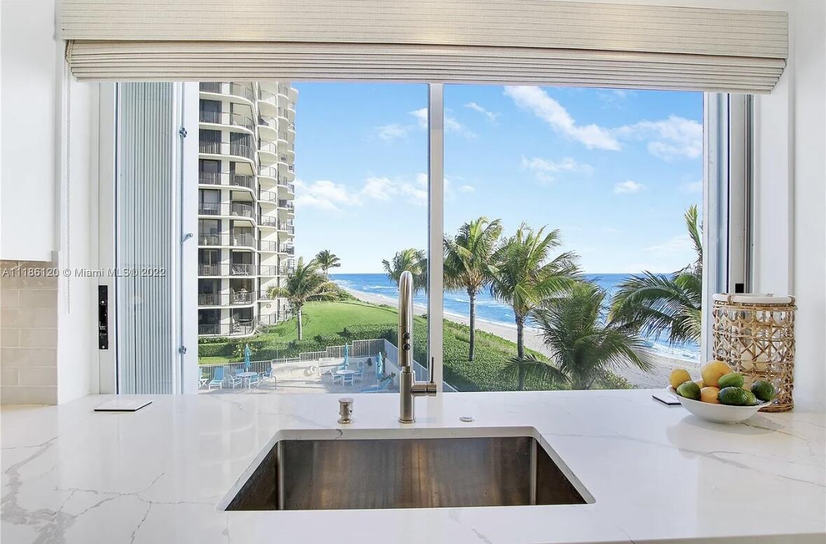 ISLAND HOUSE NORTHEAST CONDO APTS - Residential Lease