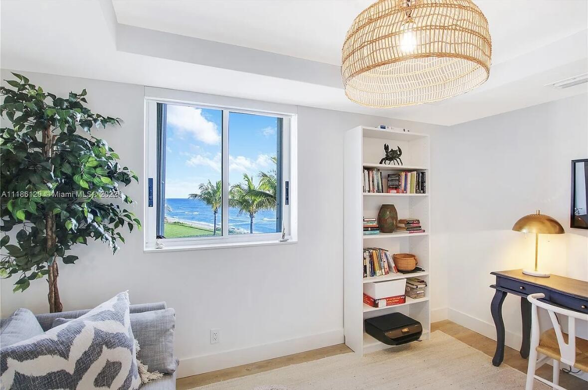 ISLAND HOUSE NORTHEAST CONDO APTS - Residential Lease