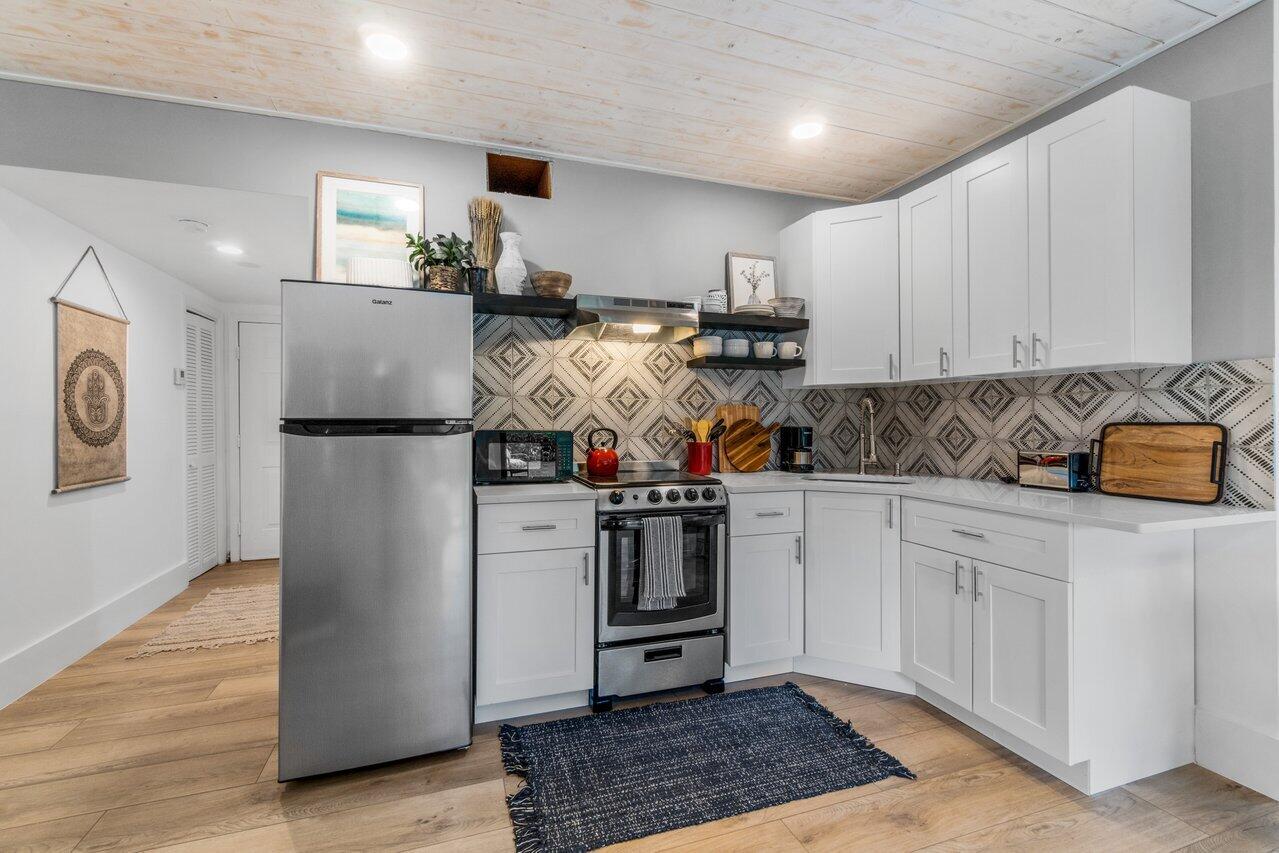 TENNIS LODGES 1 CONDO - Residential
