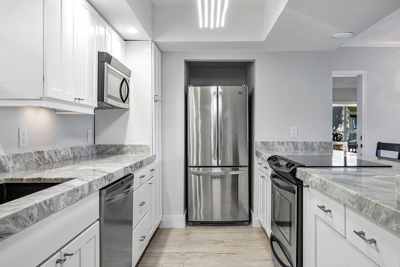 TENNIS LODGES 1 CONDO - Residential
