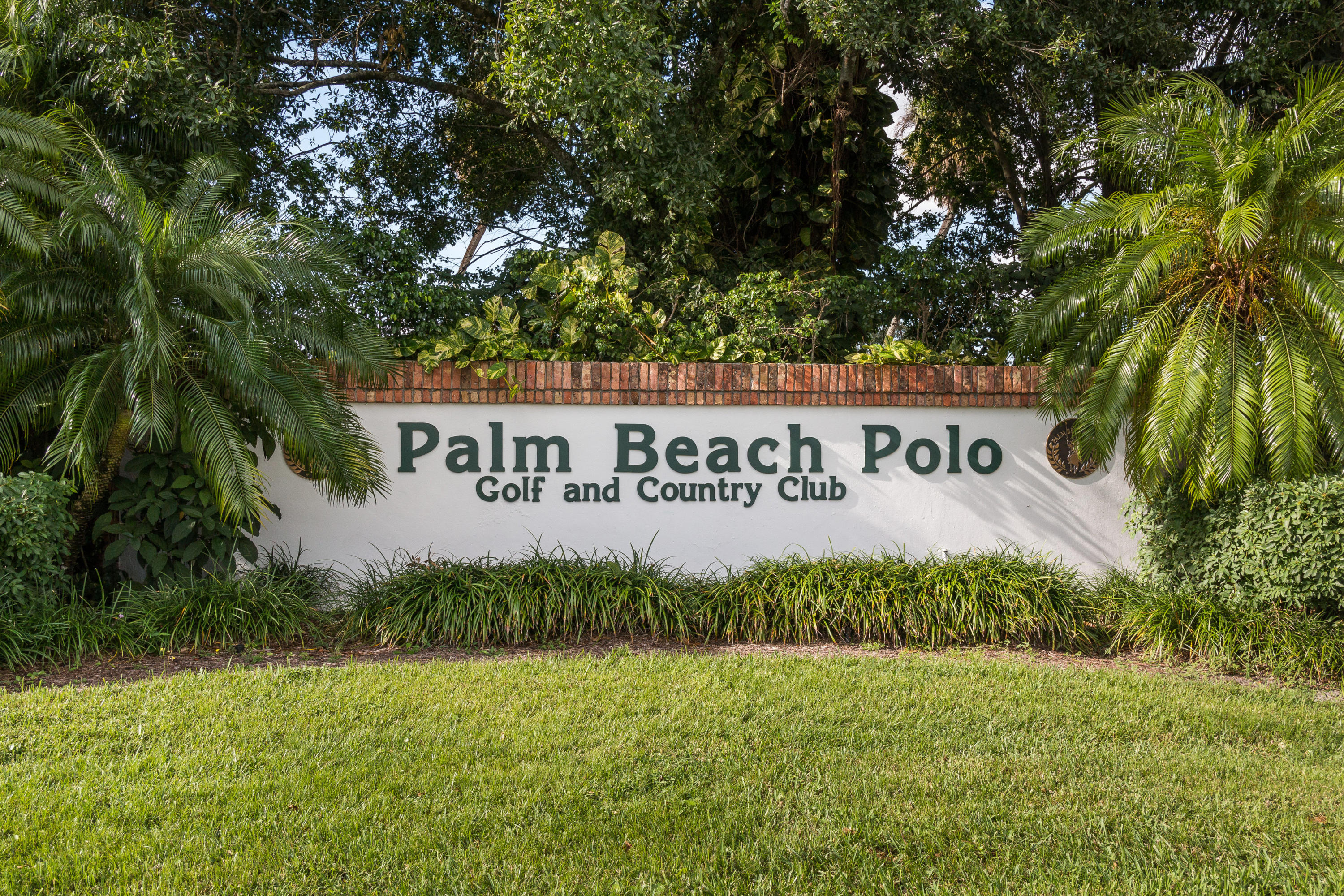 TENNIS LODGES 1 CONDO - Residential