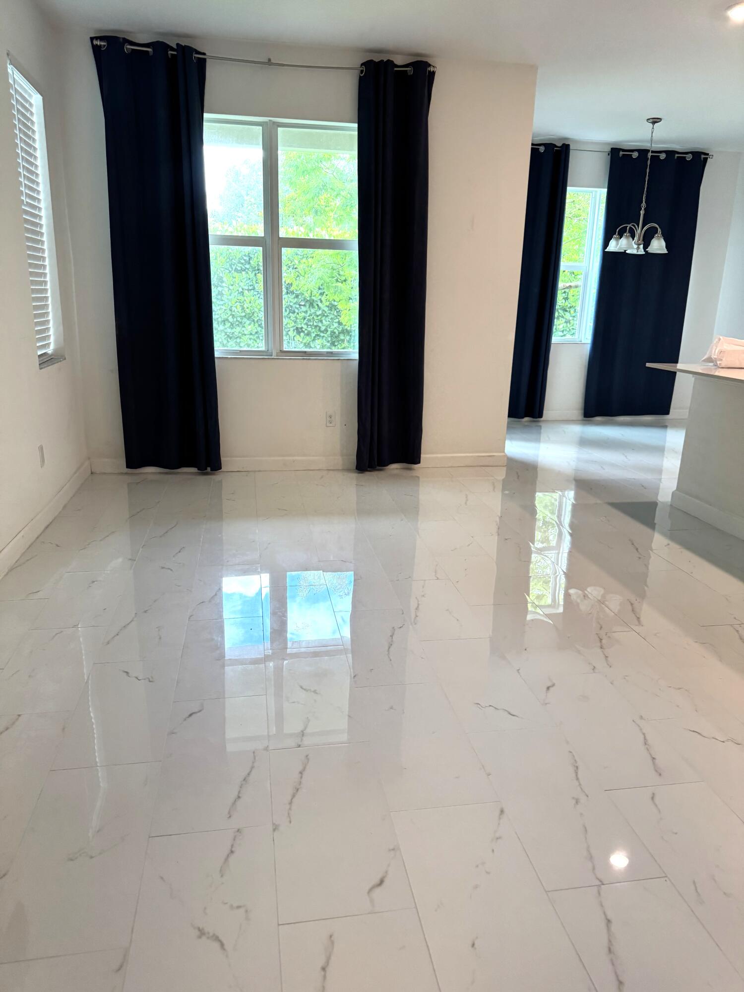 ANDALUCIA - Residential Lease