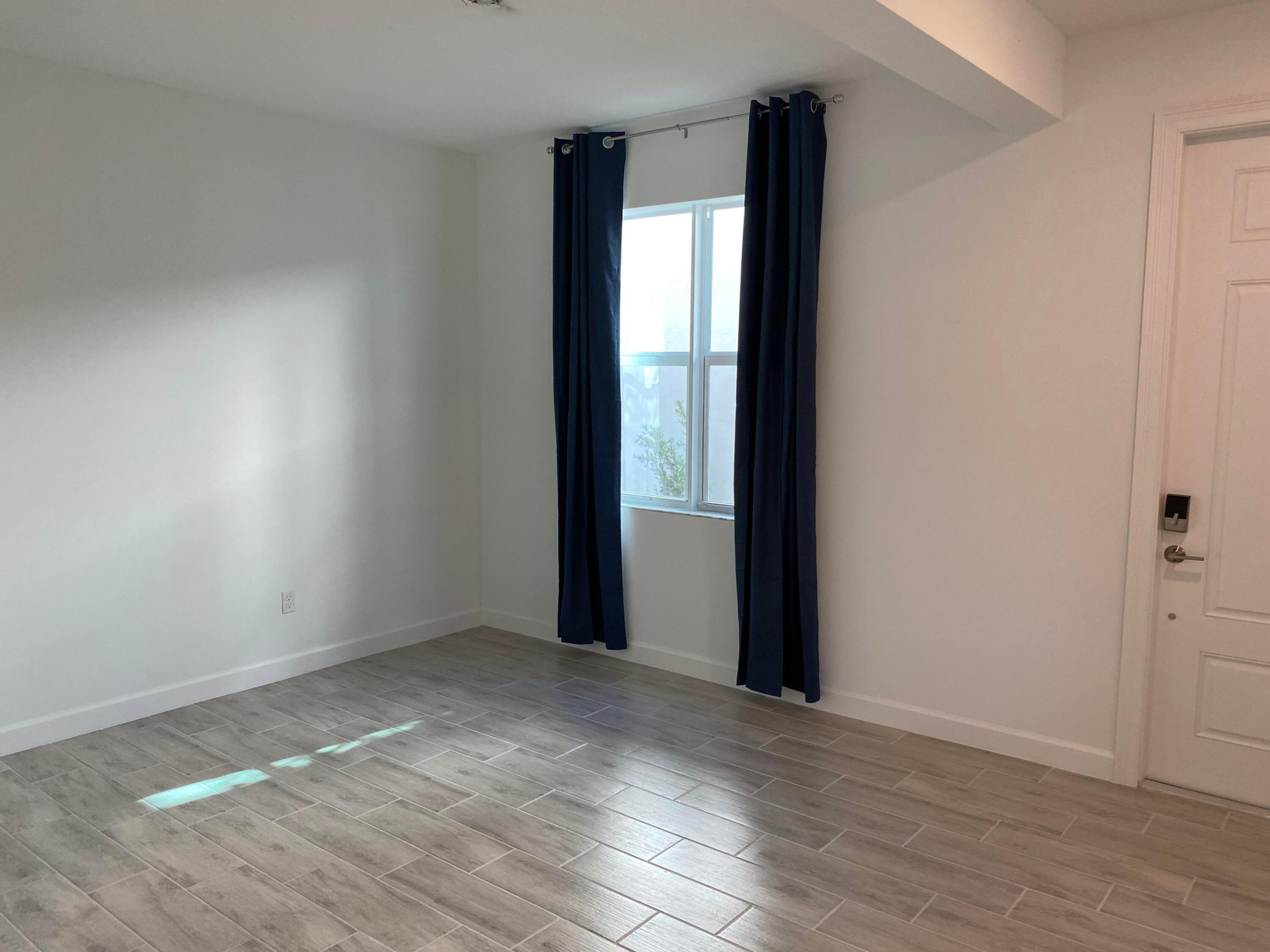 ANDALUCIA - Residential Lease