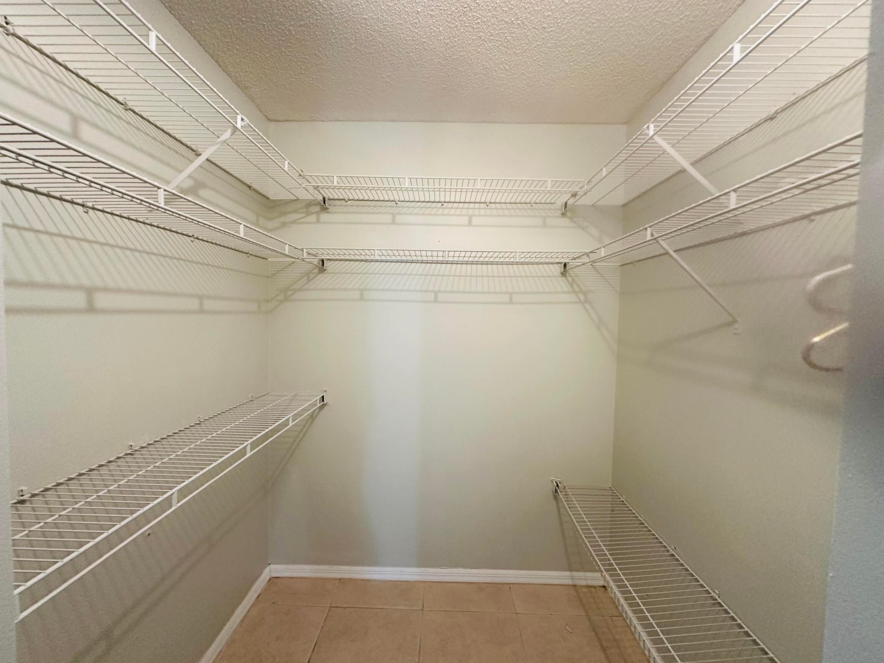 FOXHALL PH 1 - Residential Lease