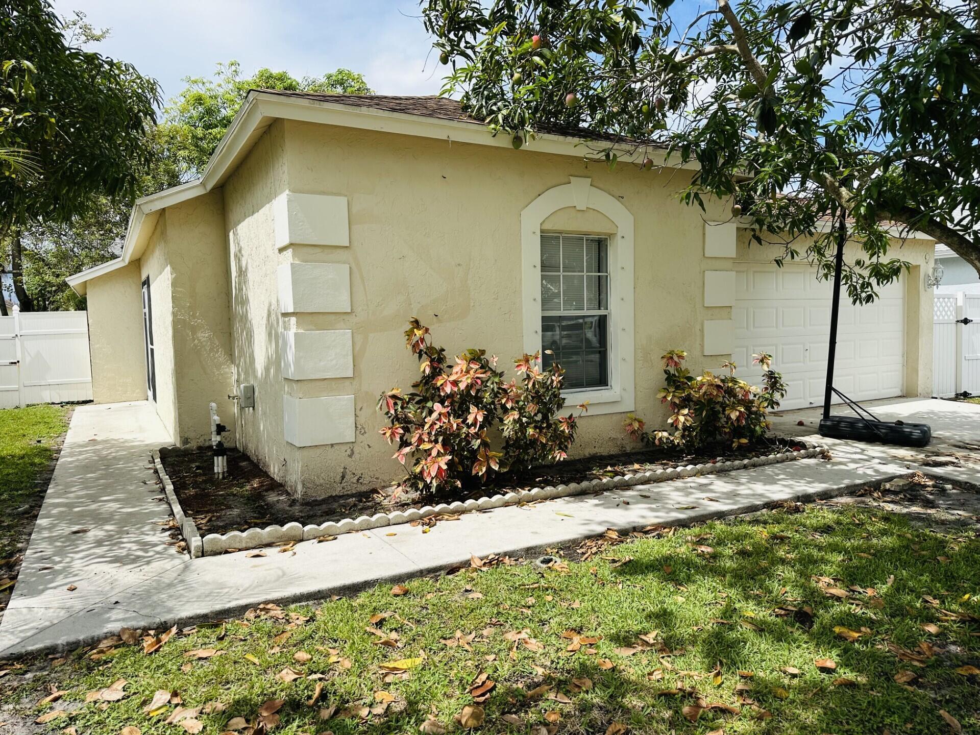 FOXHALL PH 1 - Residential Lease