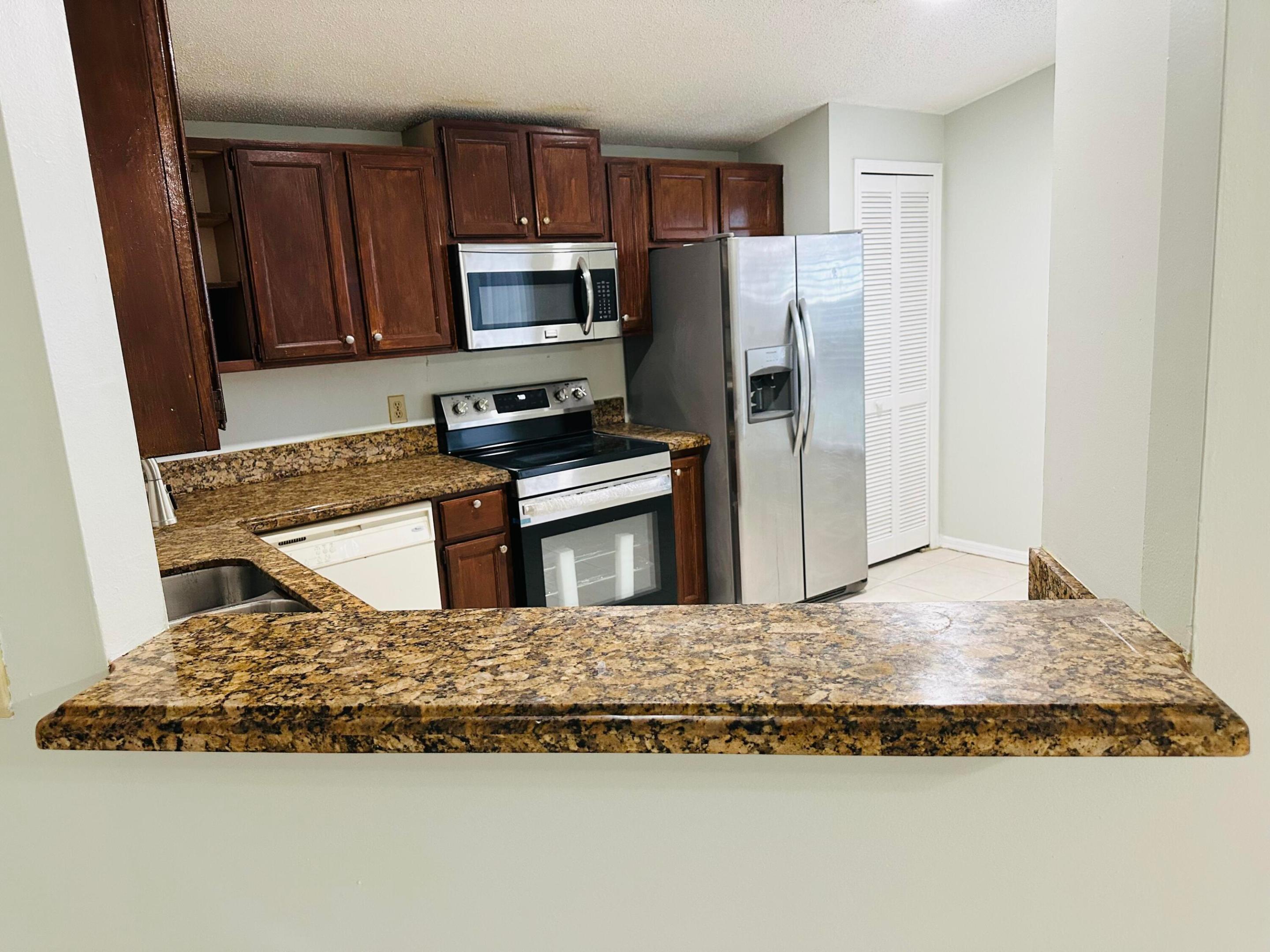 FOXHALL PH 1 - Residential Lease