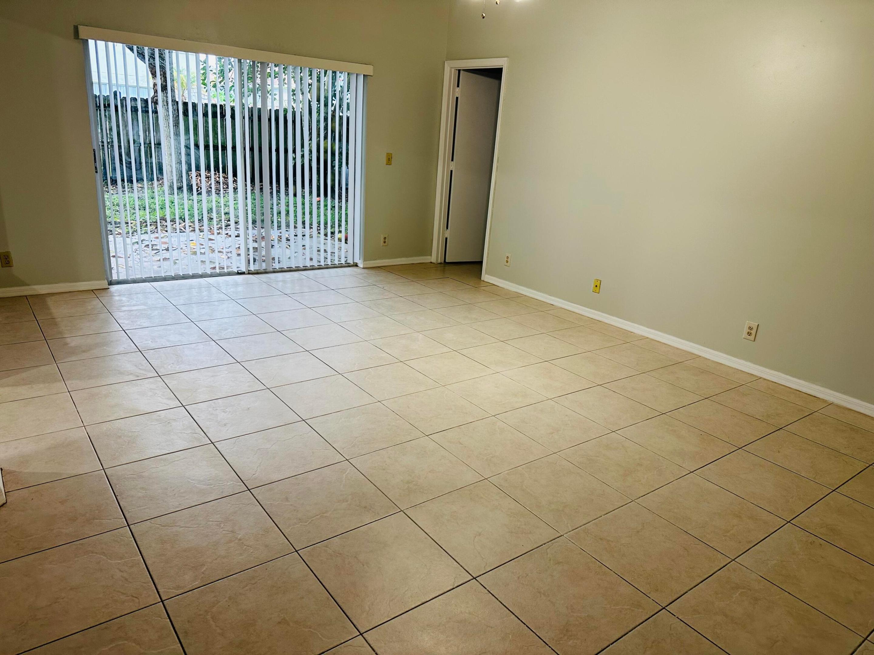 FOXHALL PH 1 - Residential Lease